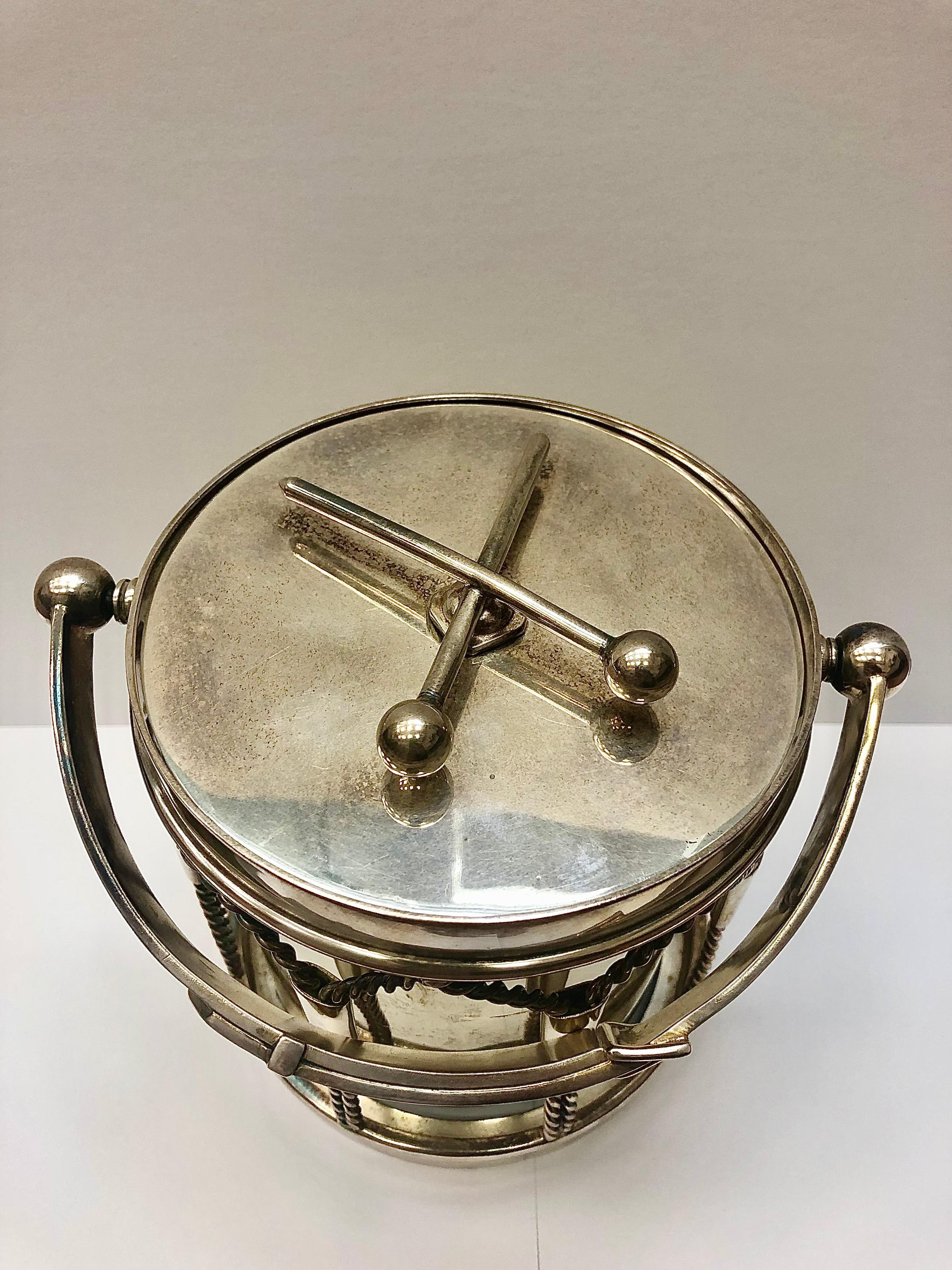 19th Century Victorian Silver Plate Drum Ice Bucket, Circa 1890 For Sale 1