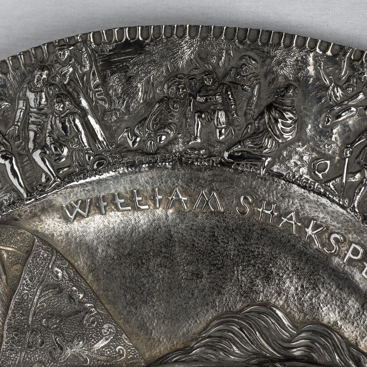 19th Century Victorian Silver Plated Shakespeare Charger, Elkington c.1850 For Sale 5