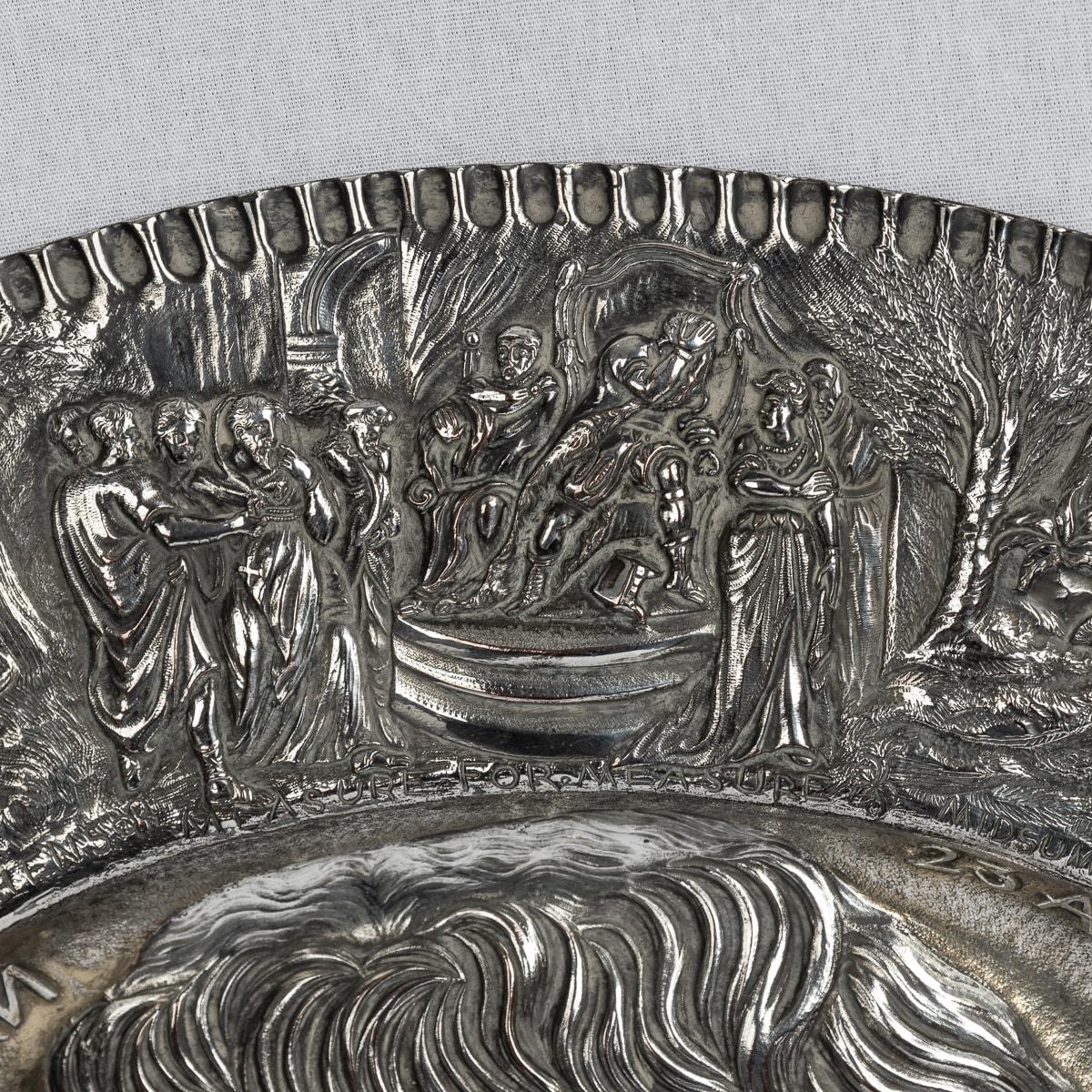 19th Century Victorian Silver Plated Shakespeare Charger, Elkington c.1850 In Good Condition For Sale In Royal Tunbridge Wells, Kent
