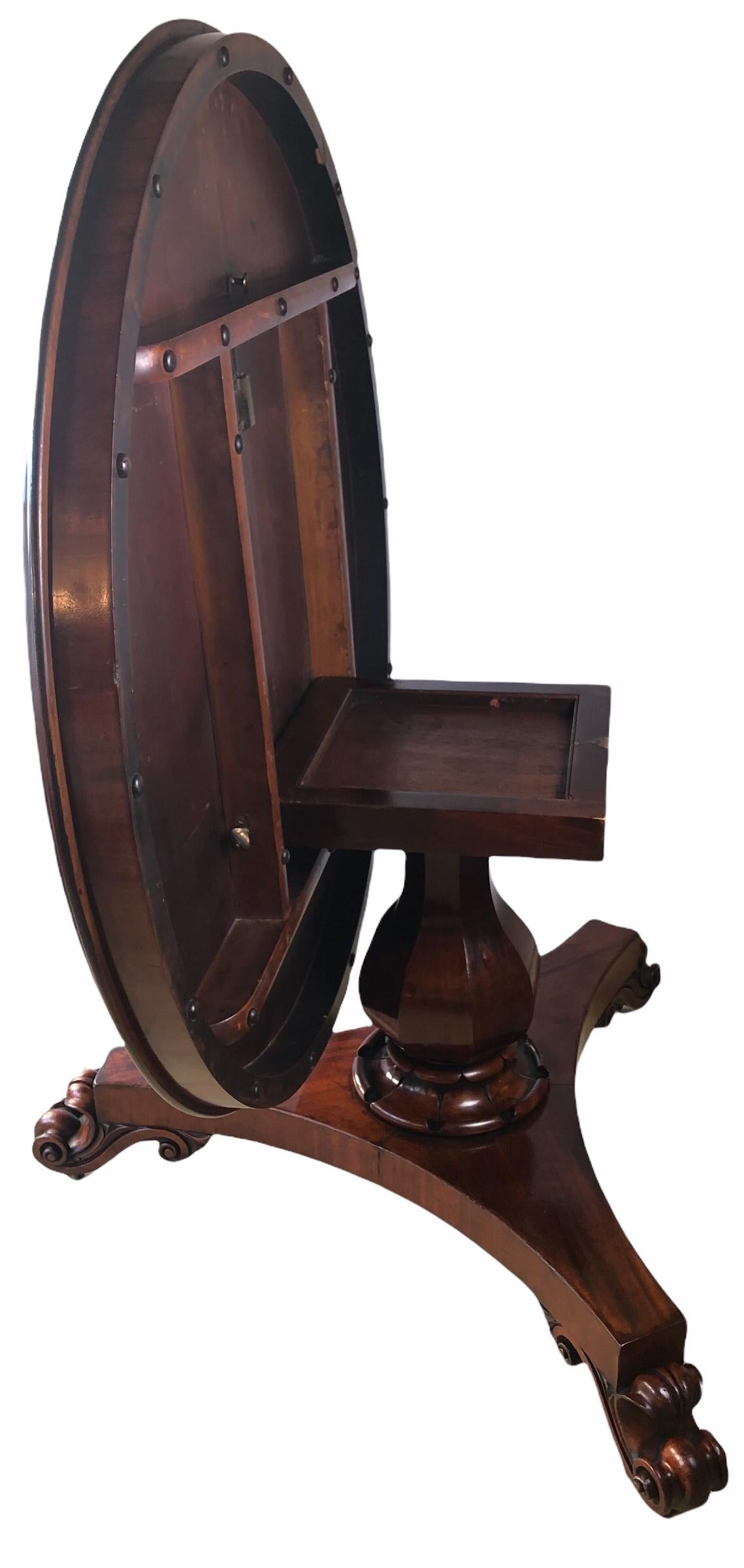 19th Century Victorian Tilt-Top Center or Dining Table, Cuban Mahogany  In Good Condition For Sale In Miami, FL