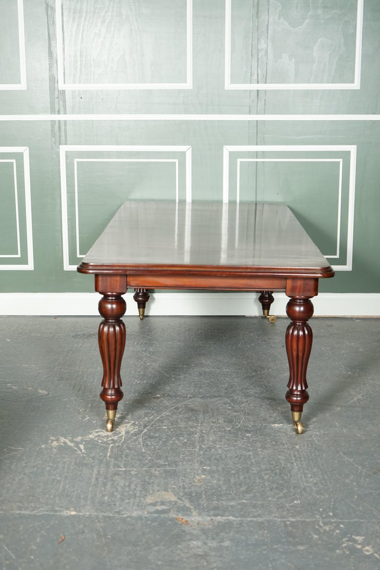 19th Century Victorian Solid Mahogany Dining Table with Elegant Turned