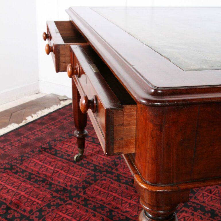Leather 19th Century Victorian Solid Mahogany Library Desk For Sale