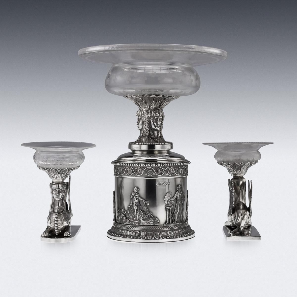19. Jahrhundert viktorianischen massivem Silber 3-Teilige Centerpiece Garnitur:: Stephen Smith (Neuägyptisch) im Angebot