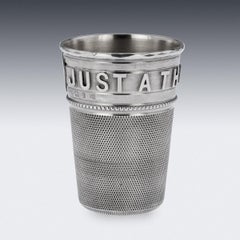 Vaso de chupito "Just A Thimbleful" de plata maciza victoriana del siglo XIX, c.1890