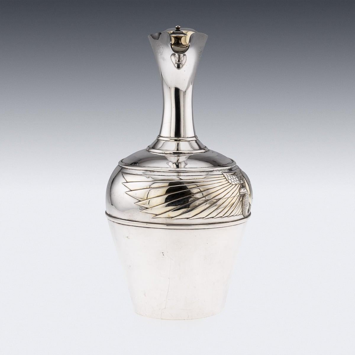 Jarra de vino victoriana de plata maciza del siglo XIX, Edward Barnard & Sons c.1870 en venta 2