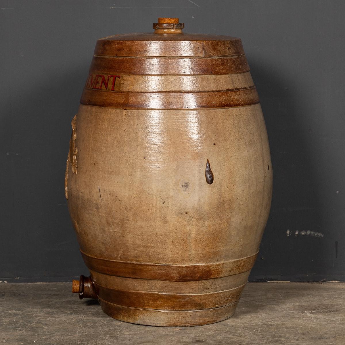 19th Century Victorian Stoneware Rum Barrel, c.1860 In Good Condition In Royal Tunbridge Wells, Kent