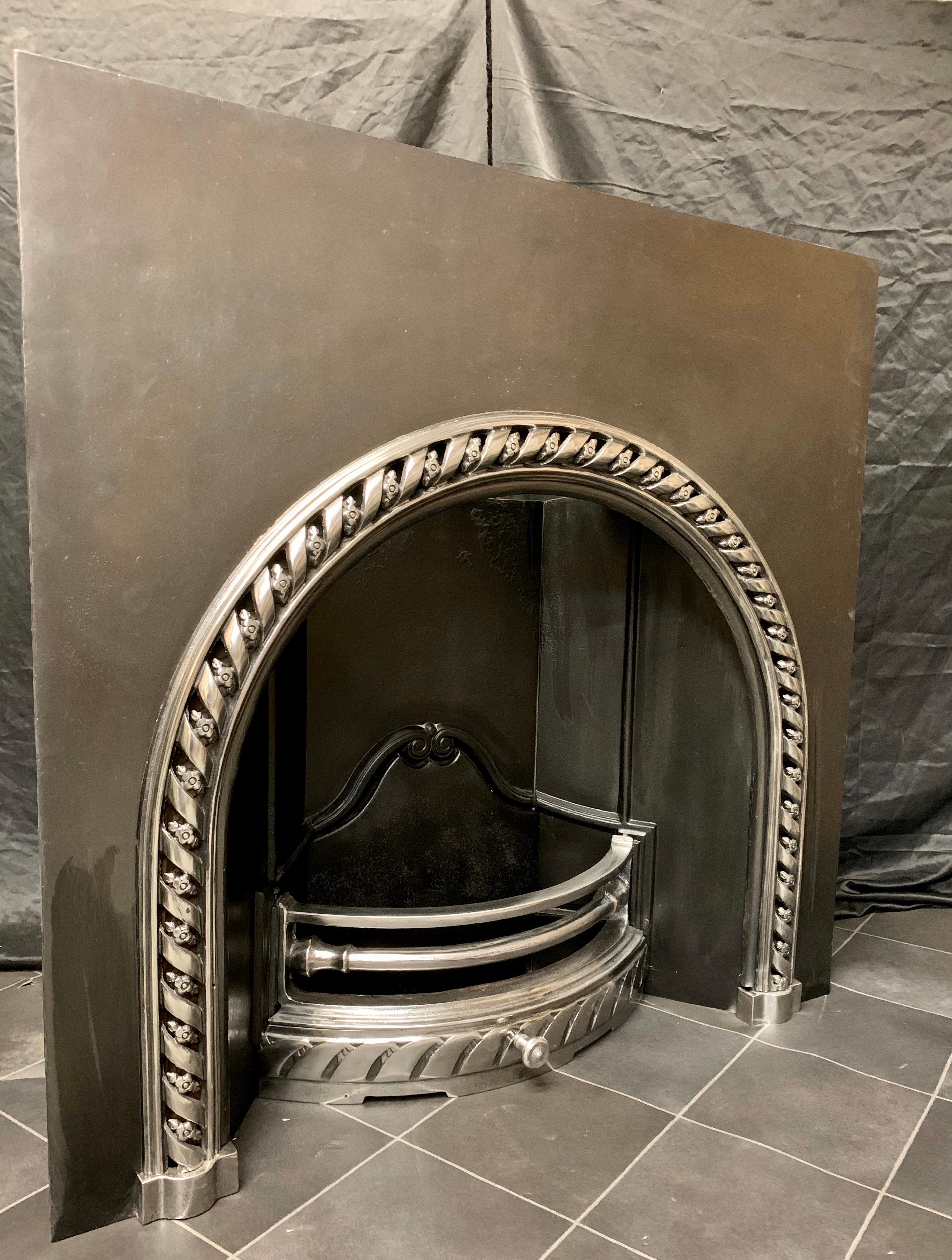 19th Century Victorian Style Arched Highlighted Cast Iron Fireplace Insert For Sale 3