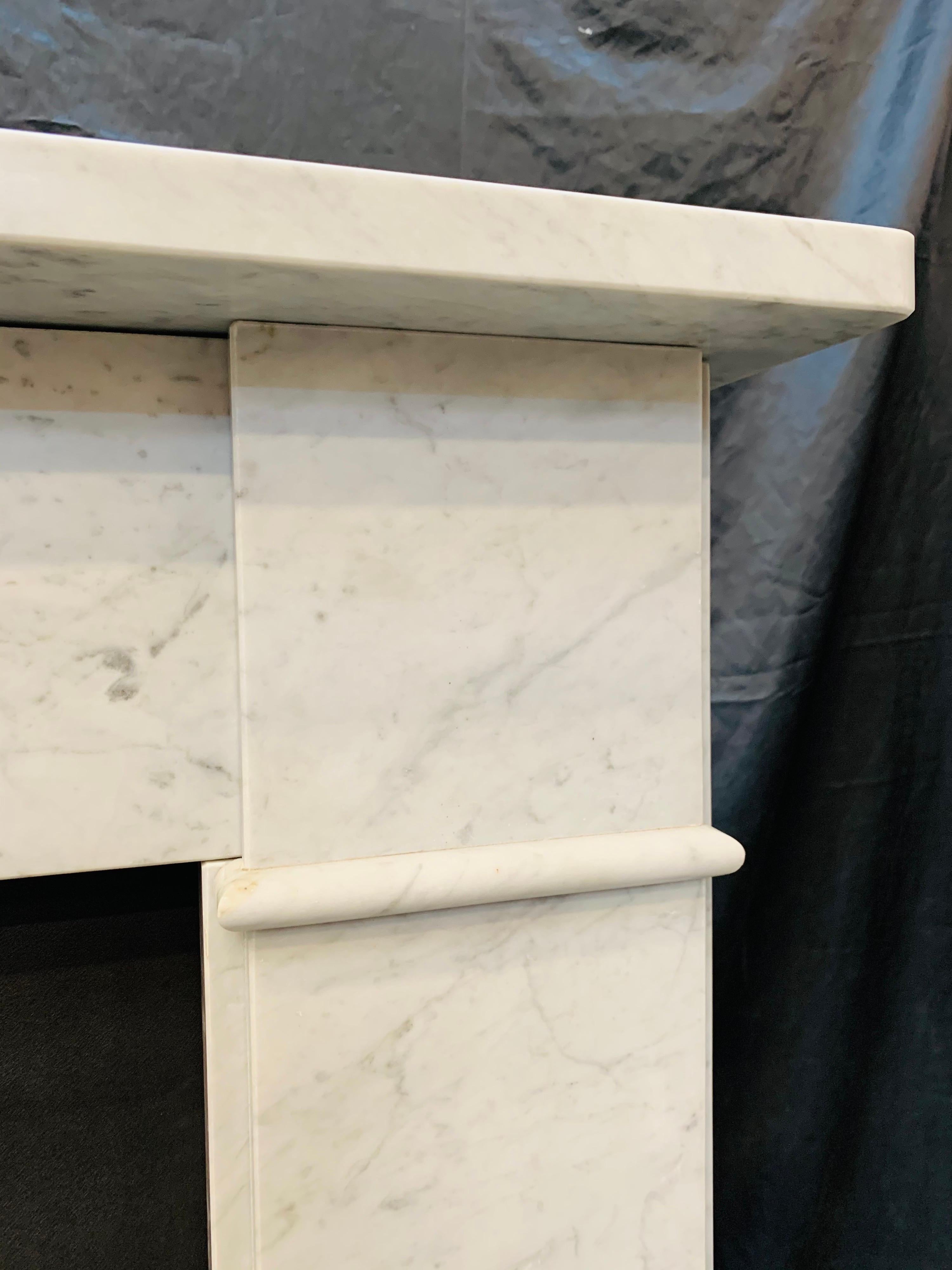 19th Century Victorian Style Carrara Marble Fireplace Surround In Good Condition In Edinburgh, GB