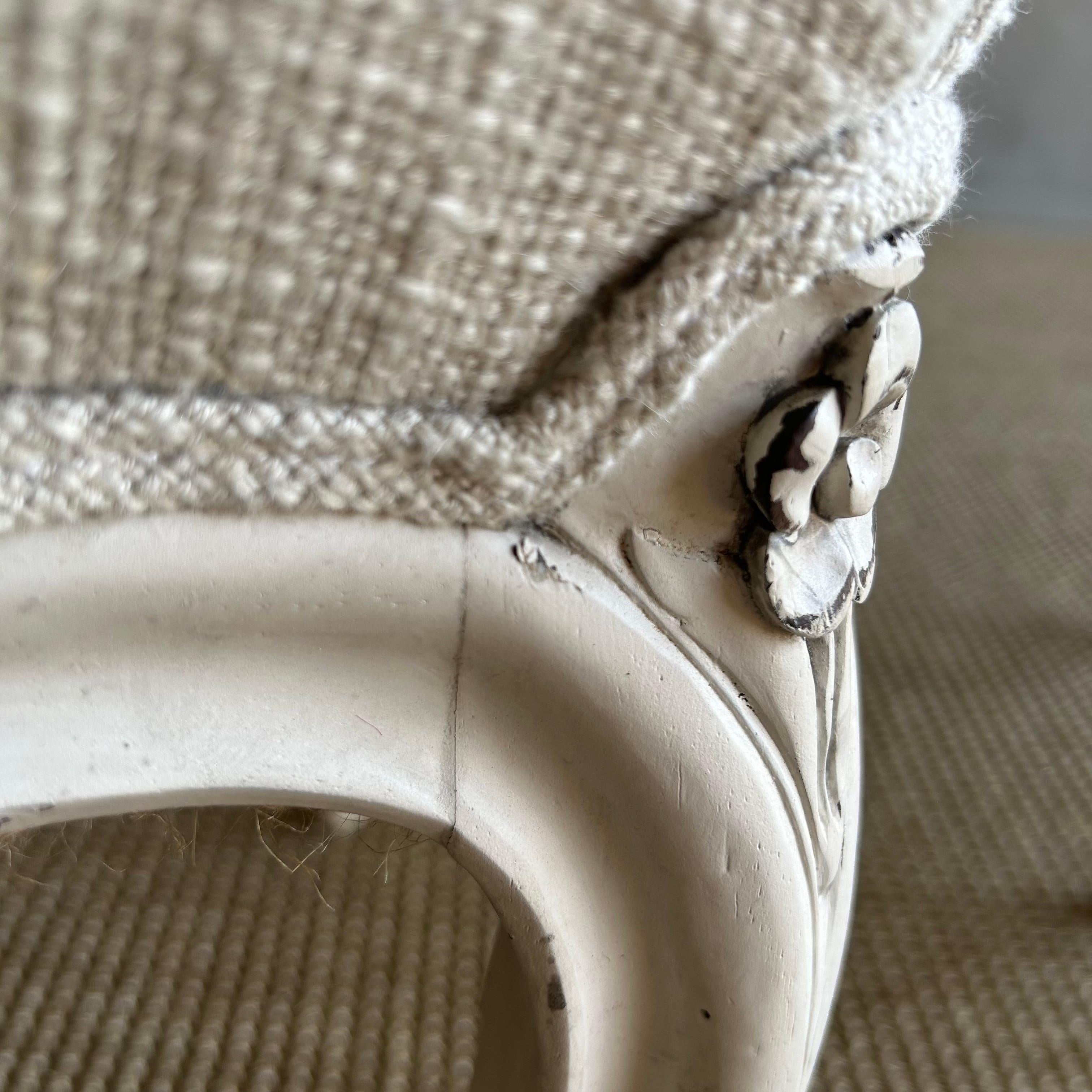 Chaises d'appoint de style victorien du 19ème siècle peintes en blanc huîtres en vente 3
