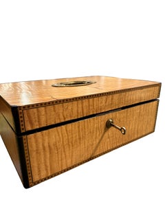 Frühes 20. Jahrhundert Viktorianische Sycamore & Ebenholz Schreibbox