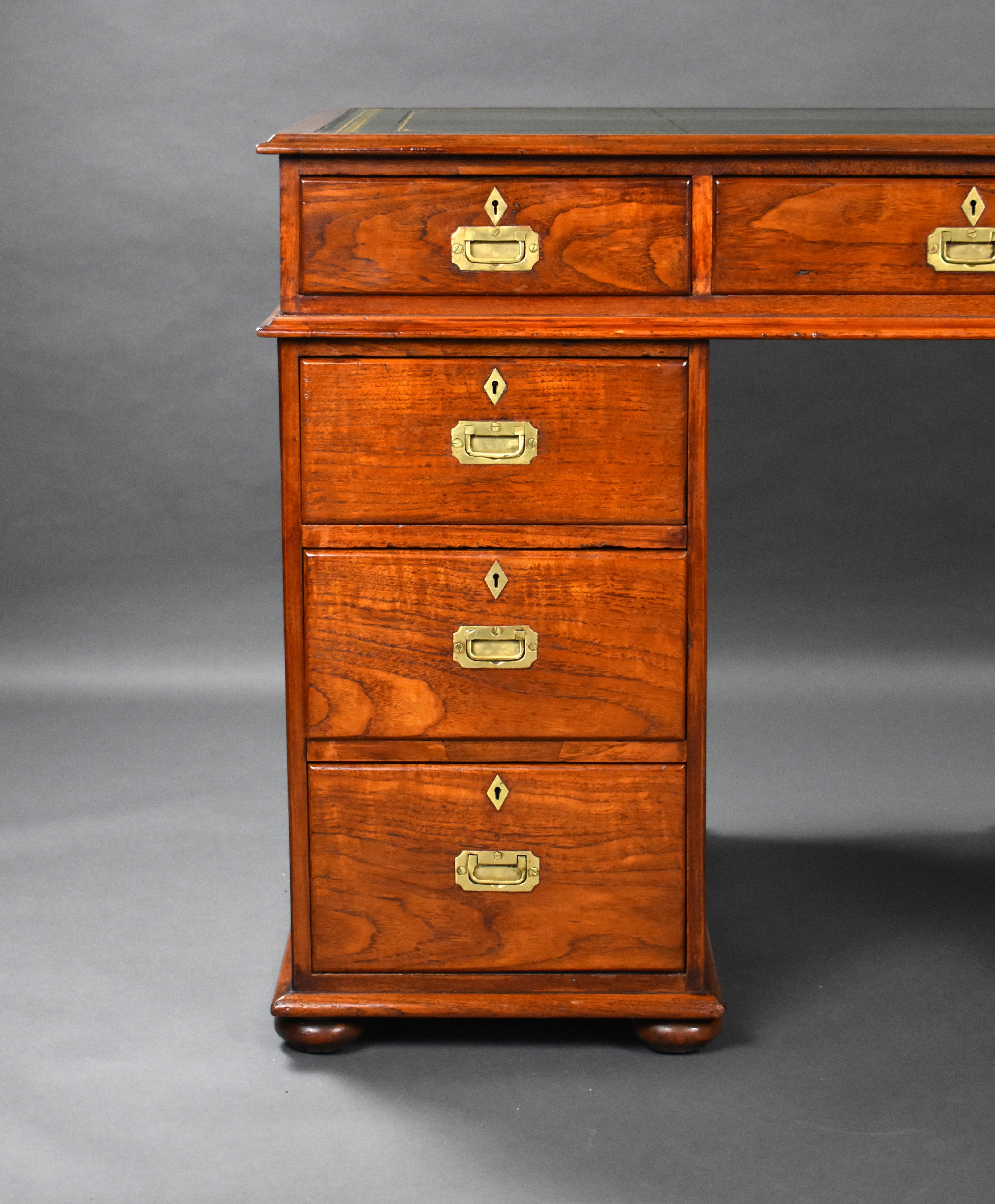 19th Century Victorian Teak Campaign Pedestal Desk In Good Condition In Chelmsford, Essex