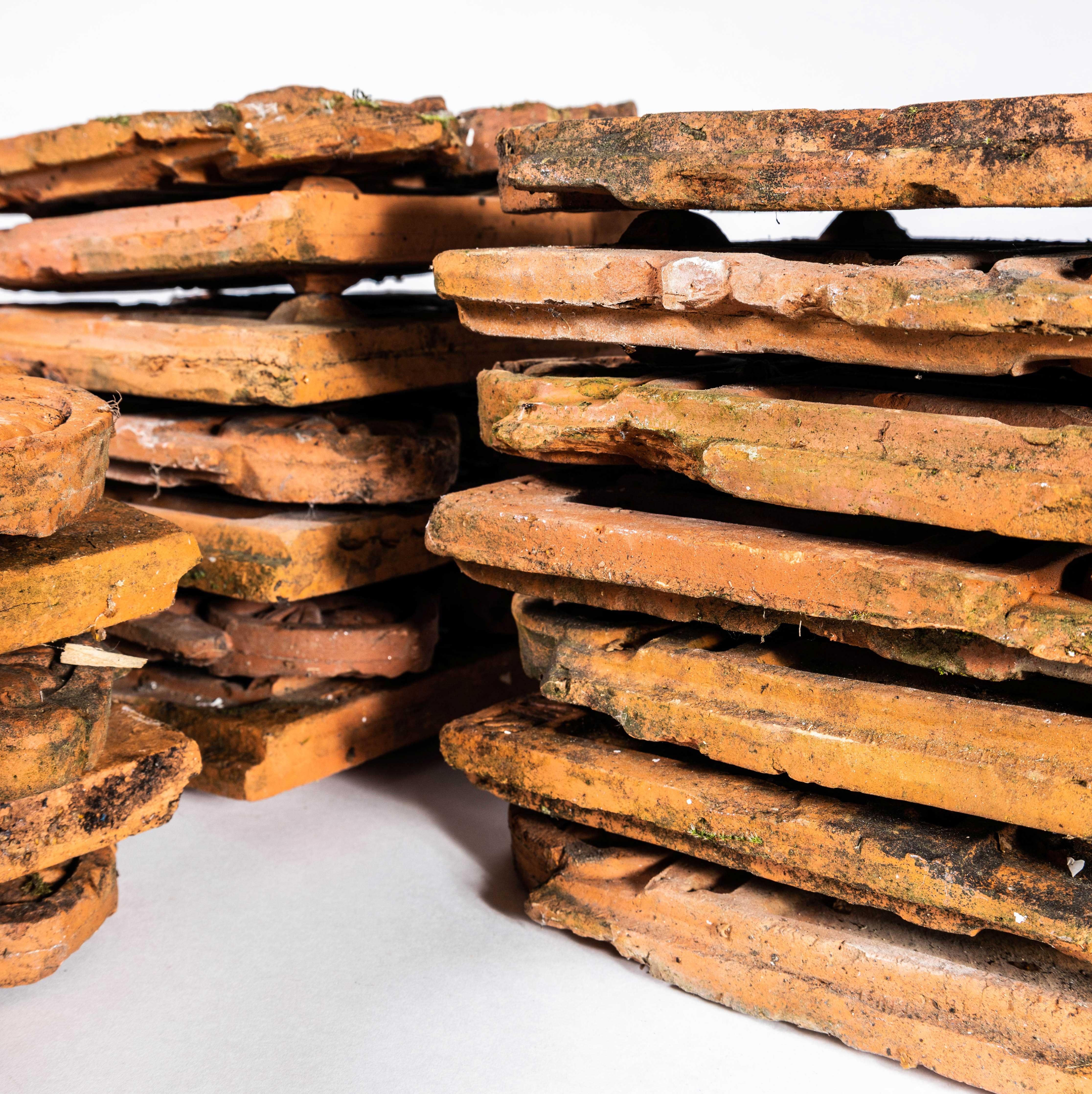 19th Century Victorian Terracotta French Garden Double Scroll Tiles In Good Condition In Hook, Hampshire