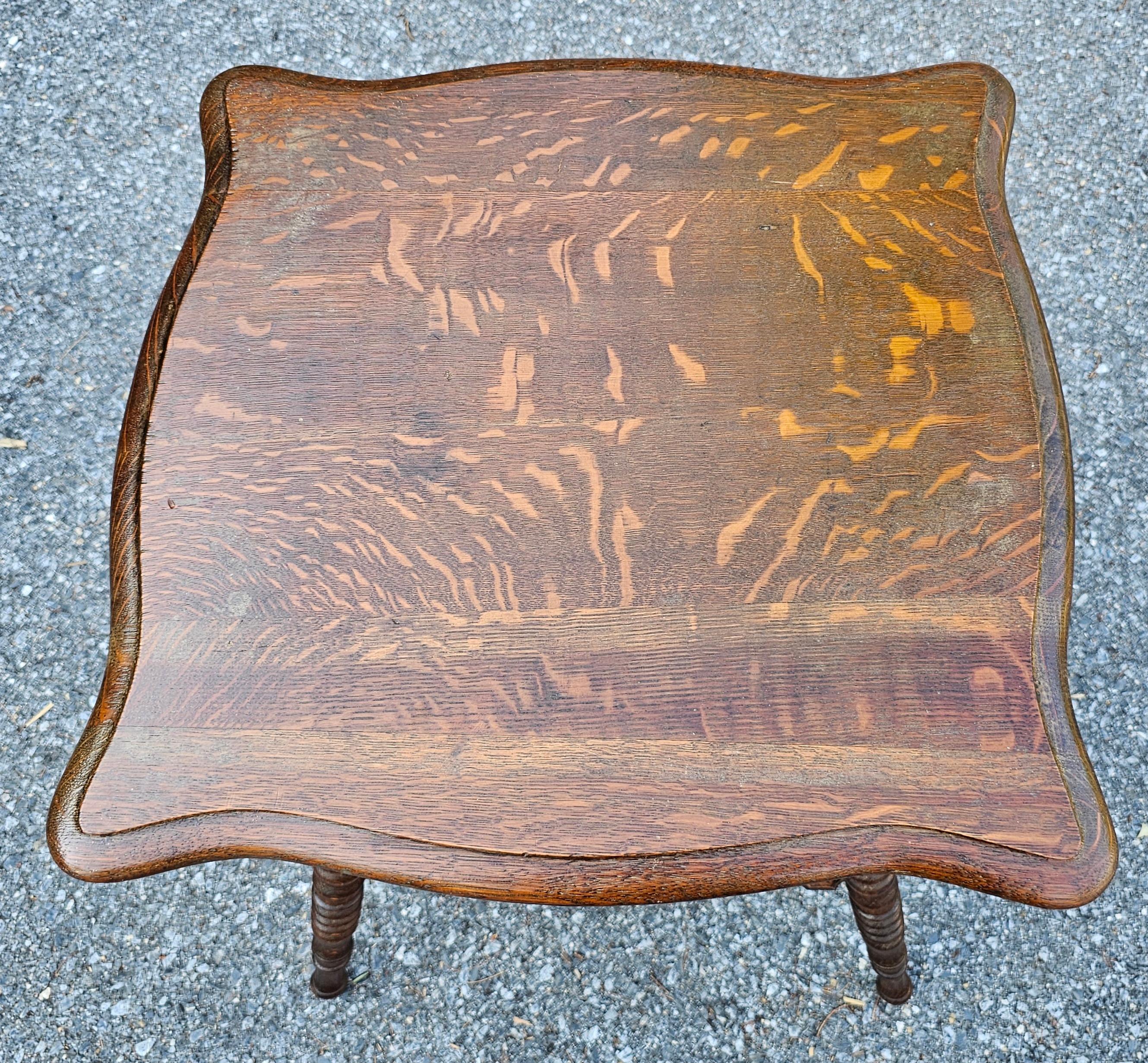 Hand-Crafted 19th Century Victorian Turned Quater Sawn Oak Parlor or Center Table For Sale
