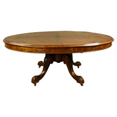 19th century Victorian walnut coffee table