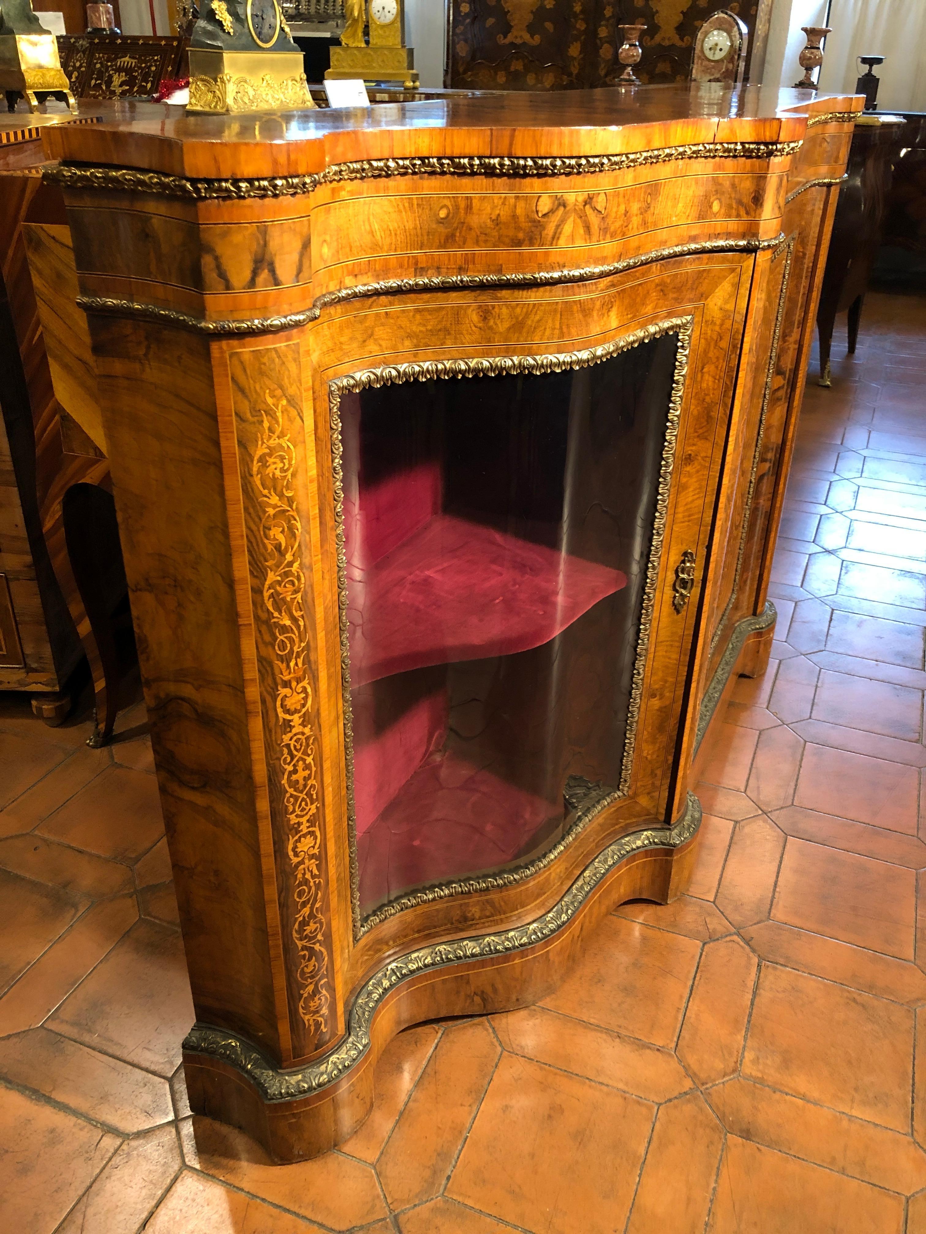 Inlay 19th Century Victorian Walnut Inlaid English Sideboard Vitrines, 1860s