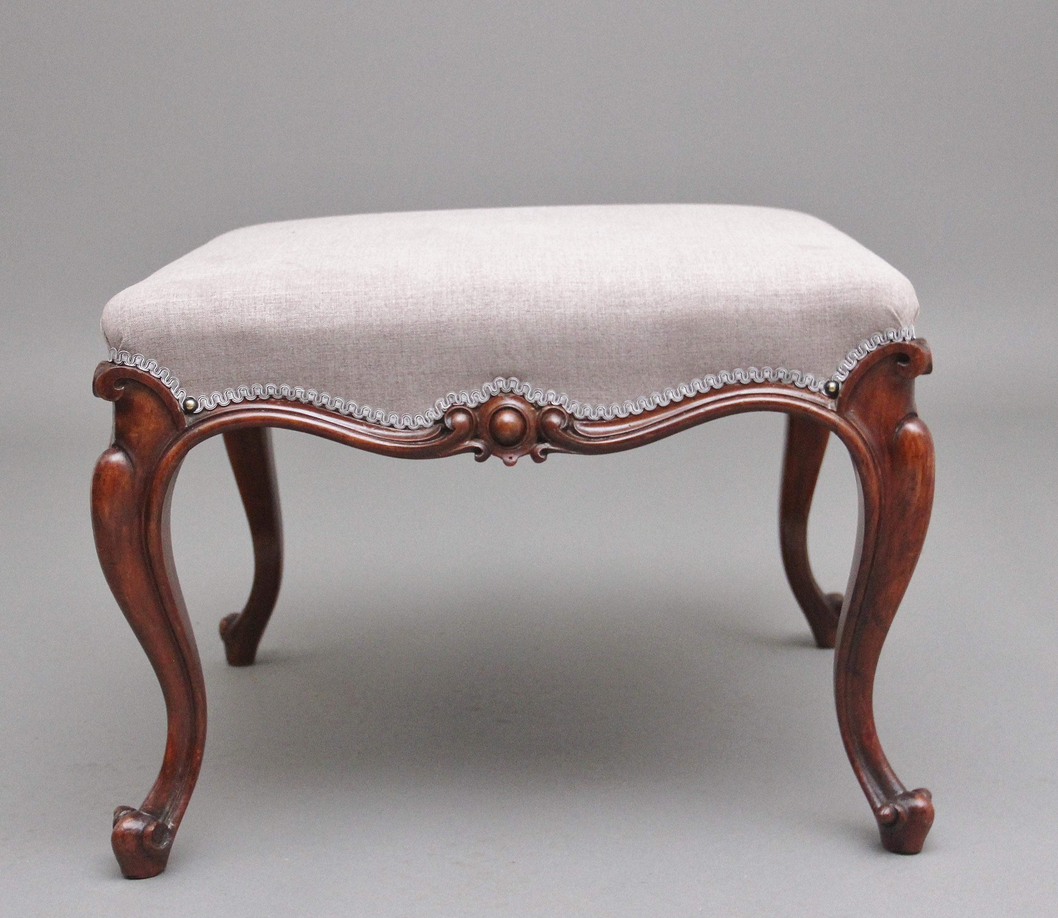 19th Century Victorian Walnut Stool In Good Condition For Sale In Martlesham, GB