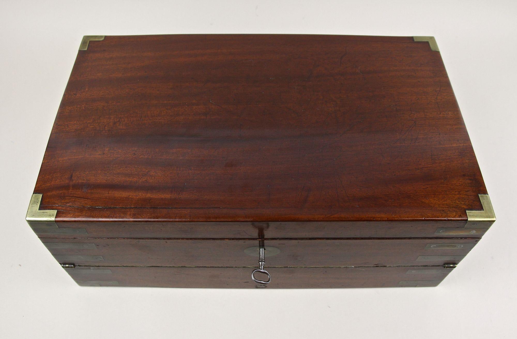 19th Century Victorian Writing Slope/ Travel Desk Box, Brass Bound, UK ca. 1815 For Sale 15