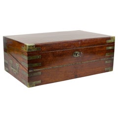 Caja de escritorio victoriana del siglo XIX, encuadernada en latón, Reino Unido ca. 1815