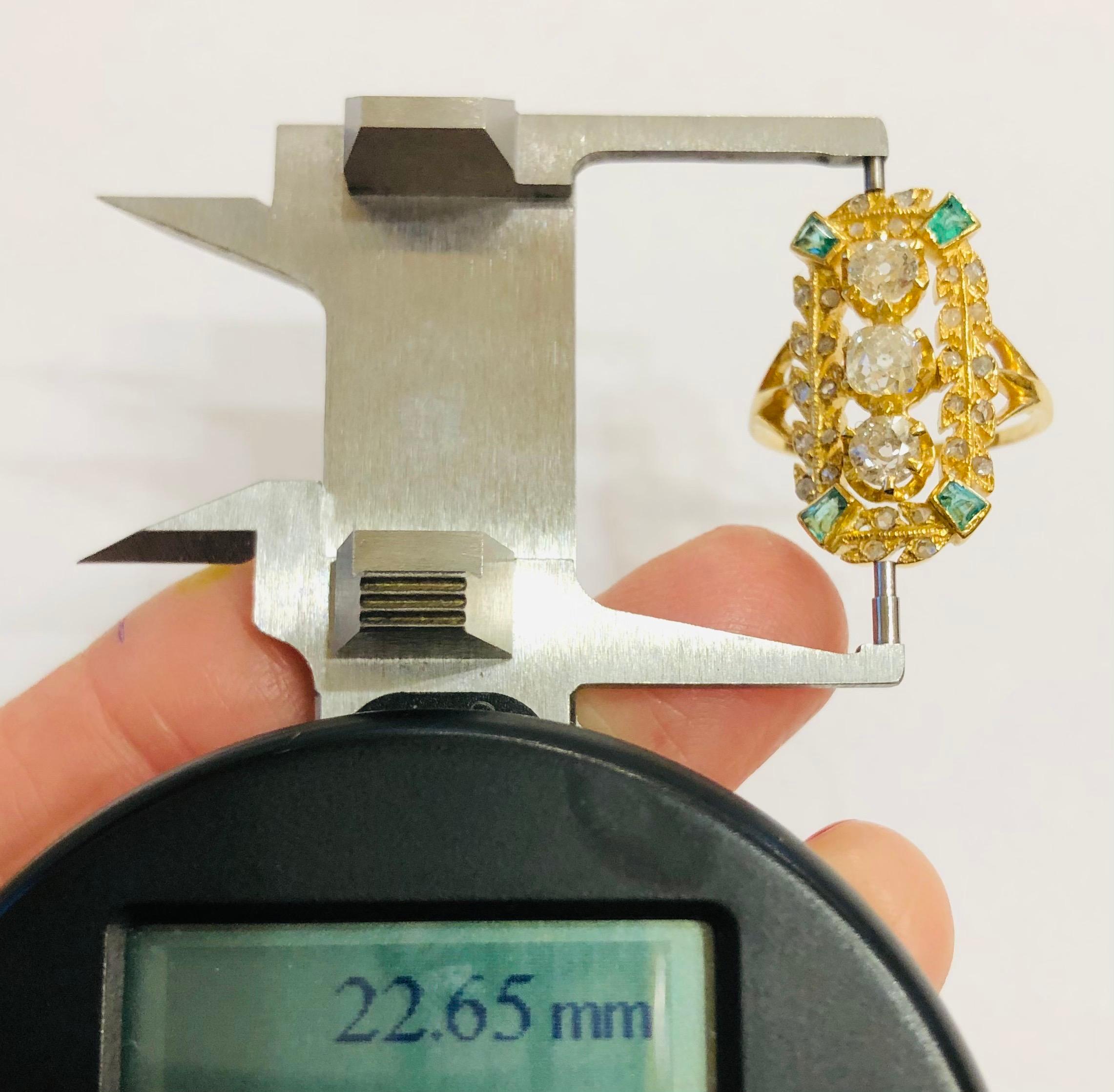 Victorian 18k Yellow Gold, Diamonds and Emeralds Cocktail Ring For Sale 6