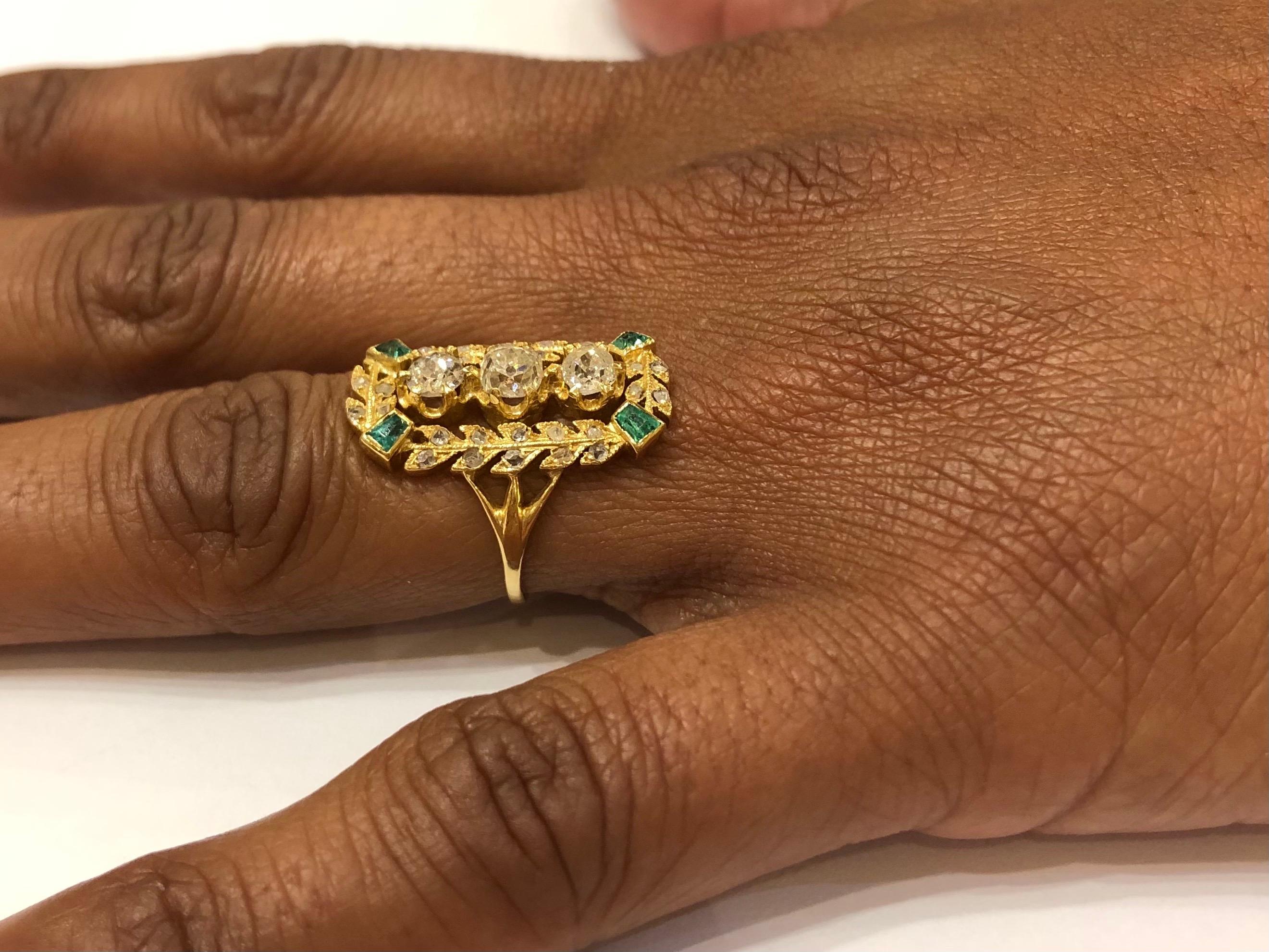 Women's Victorian 18k Yellow Gold, Diamonds and Emeralds Cocktail Ring For Sale