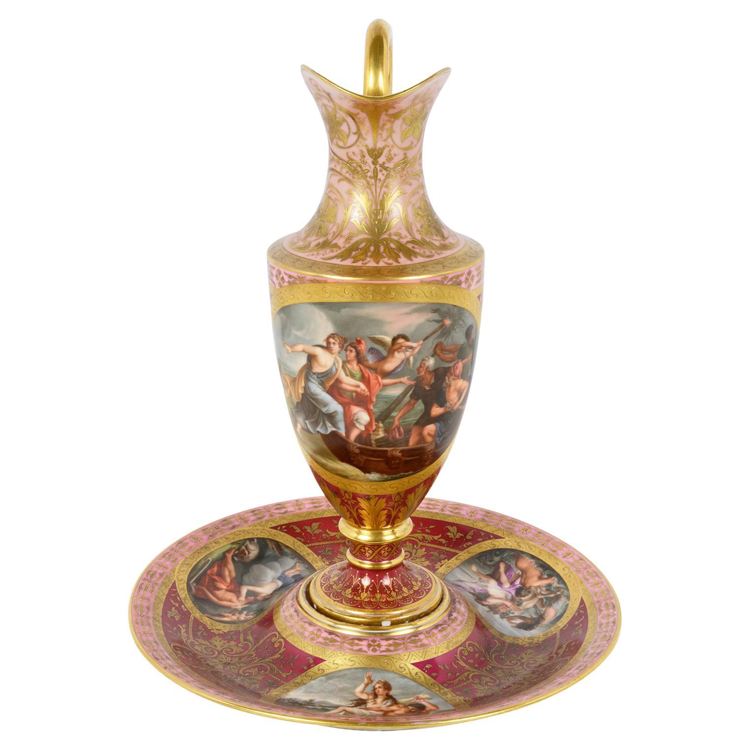 Aiguières et plat en porcelaine de Vienne du 19ème siècle