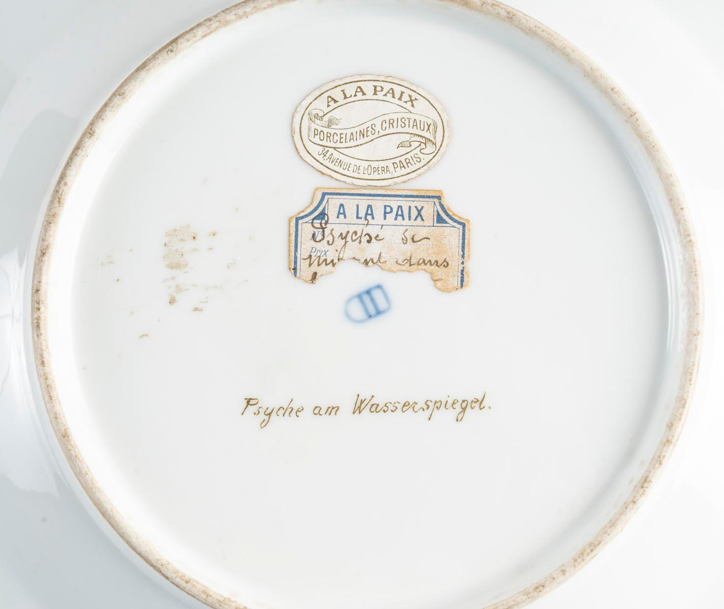Porcelaine Assiette en porcelaine de Vienne du XIXe siècle, période Napoléon III. en vente