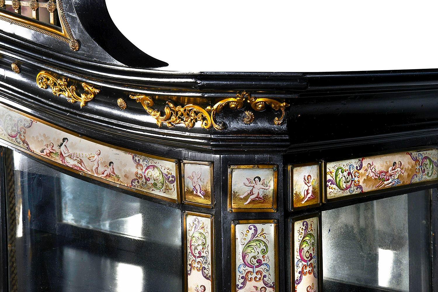 19th century Viennese enamel vitrine In Good Condition In Brighton, Sussex
