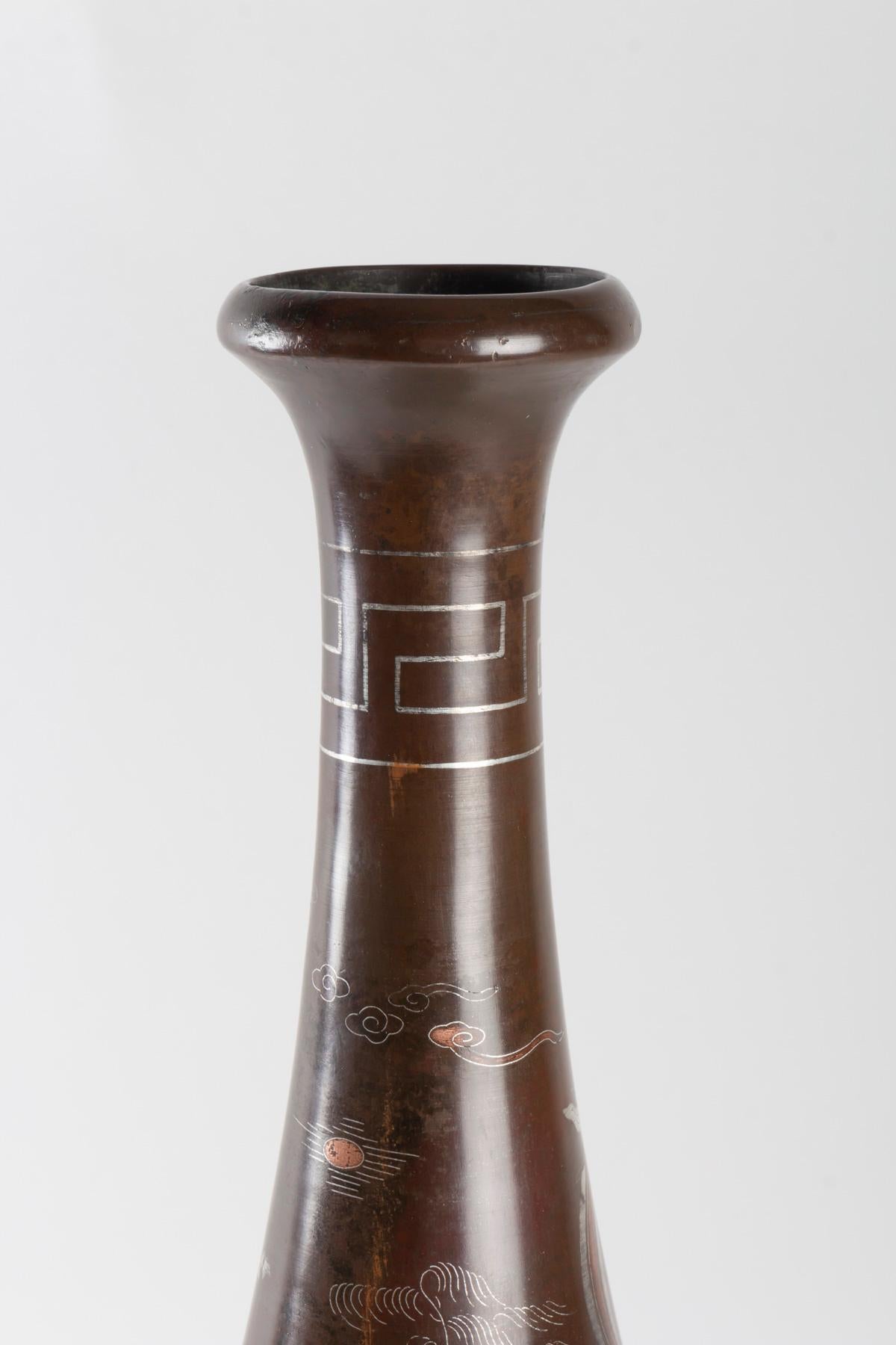 19th Century Vietnamese Bronze Vase with Silver and Copper Inlay In Good Condition In Saint-Ouen, FR