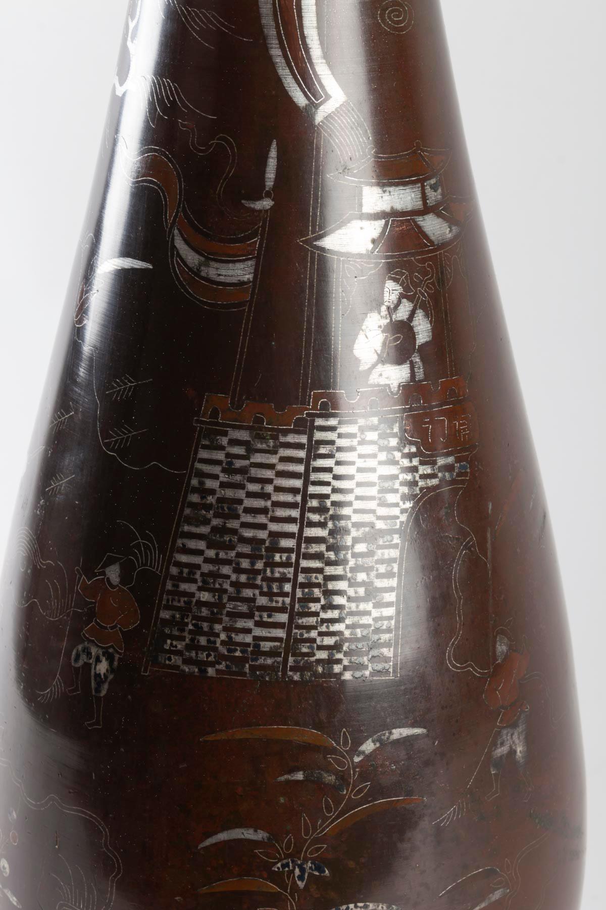 19th Century Vietnamese Bronze Vase with Silver and Copper Inlay 2