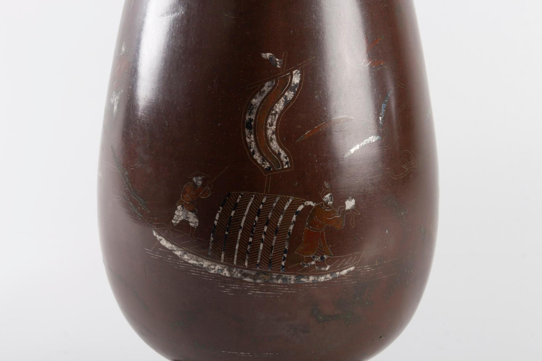 19th Century Vietnamese Bronze Vase with Silver and Copper Inlay 3