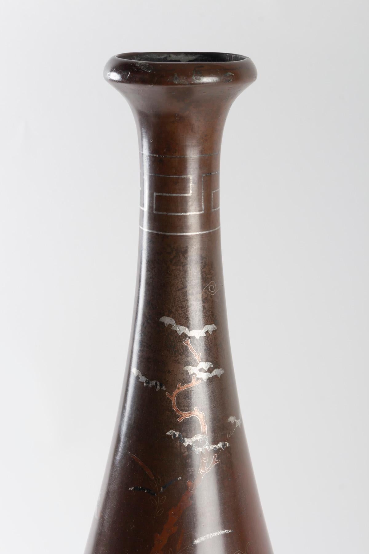 19th Century Vietnamese Bronze Vase with Silver and Copper Inlay 4