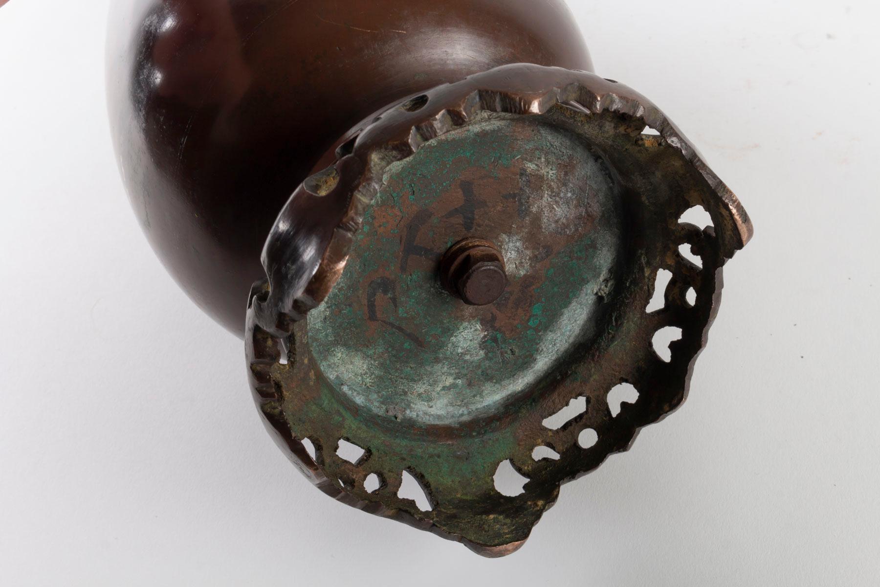 19th Century Vietnamese Bronze Vase with Silver and Copper Inlay 5