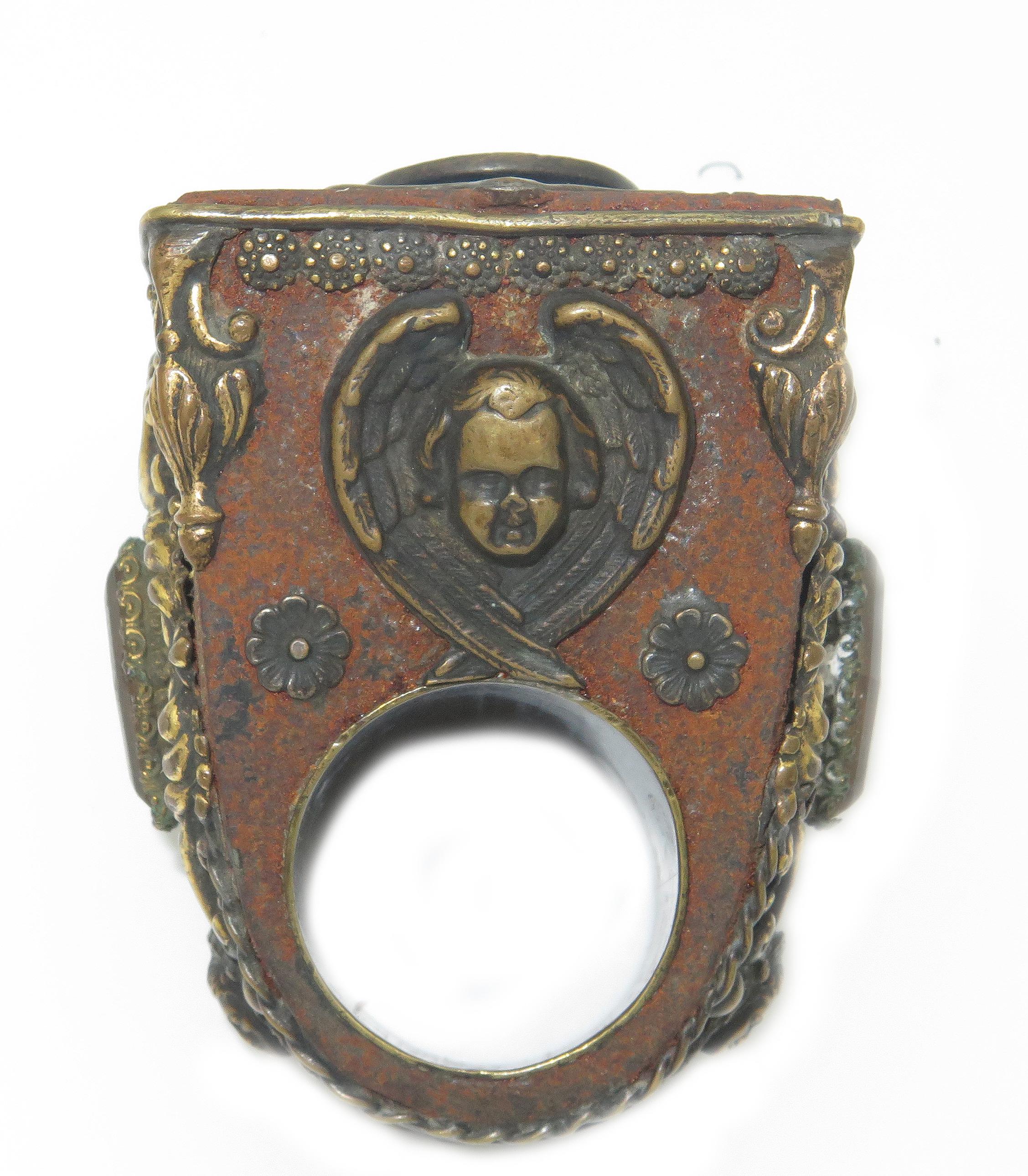 19. Jahrhundert Vintage Historischer Bishop-Ring aus gemischten Metallen im Zustand „Hervorragend“ im Angebot in West Palm Beach, FL