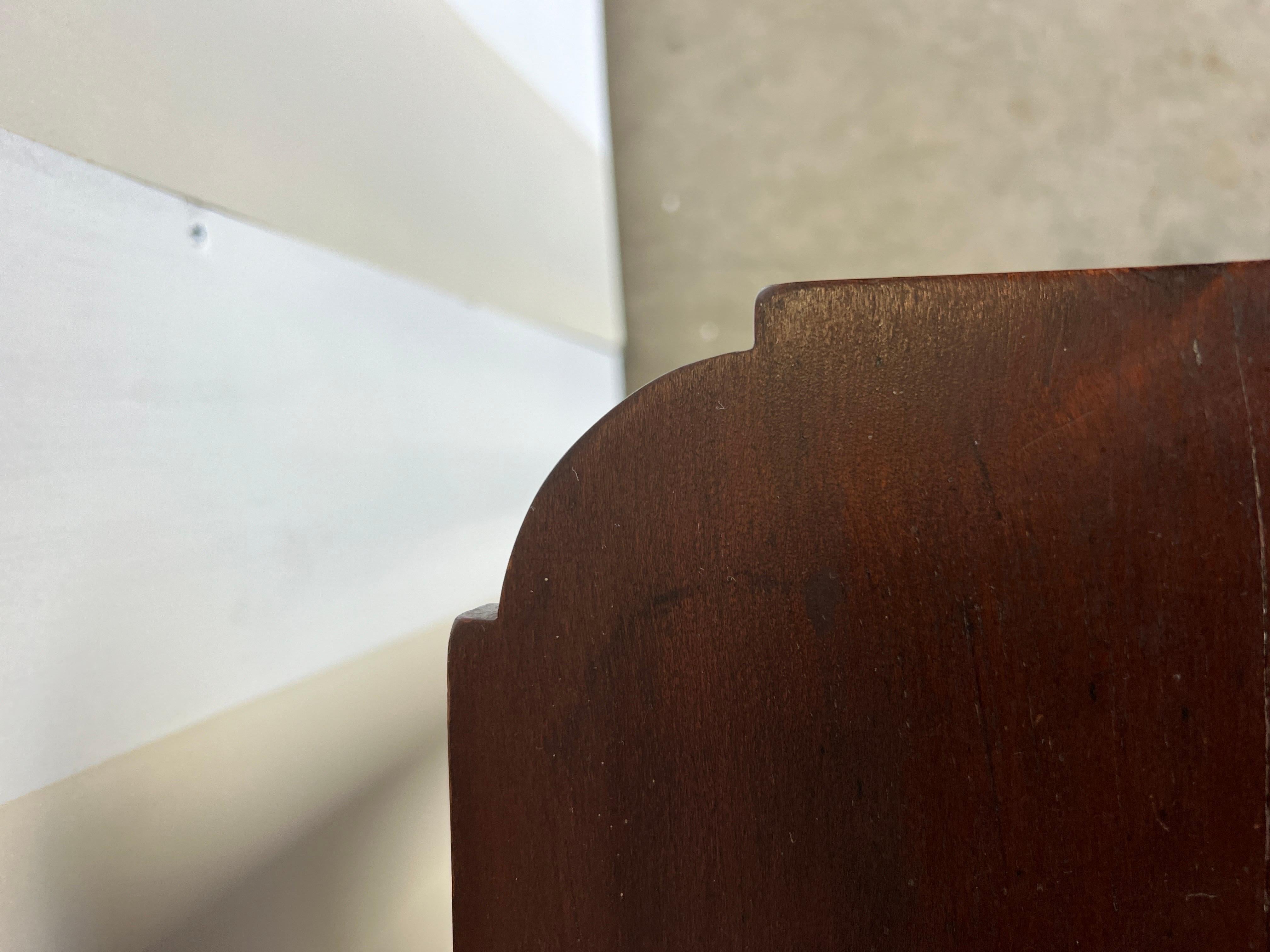 19th Century Virginia Walnut and Poplar Side Table For Sale 2