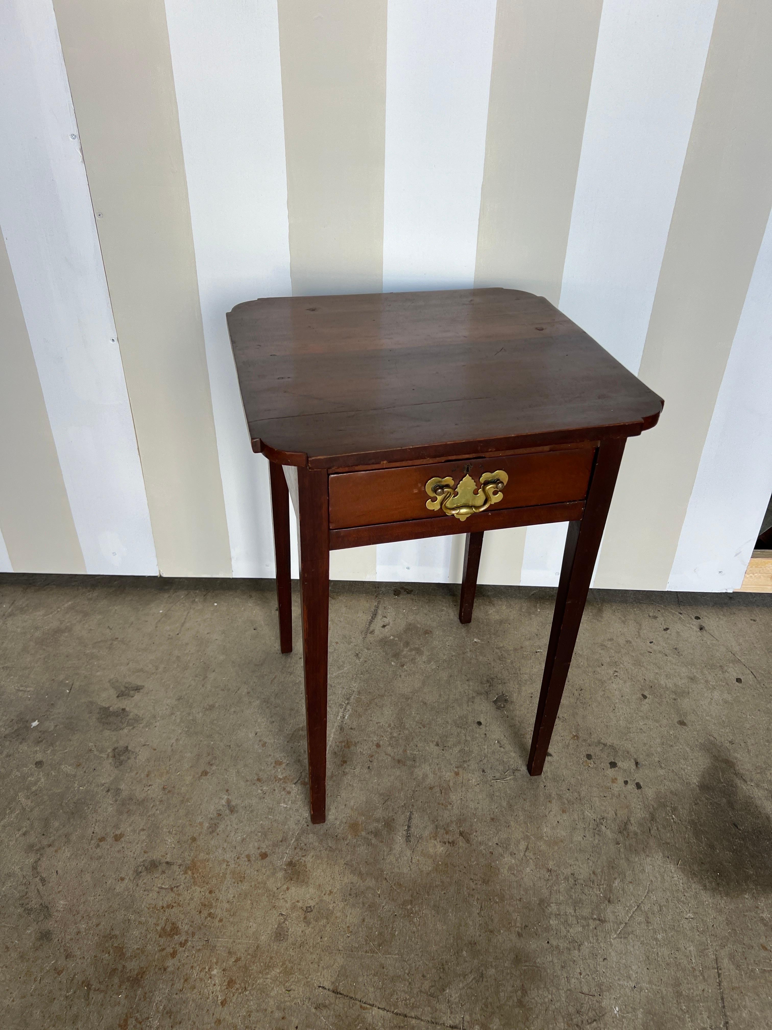 19th Century Virginia Walnut and Poplar Side Table For Sale