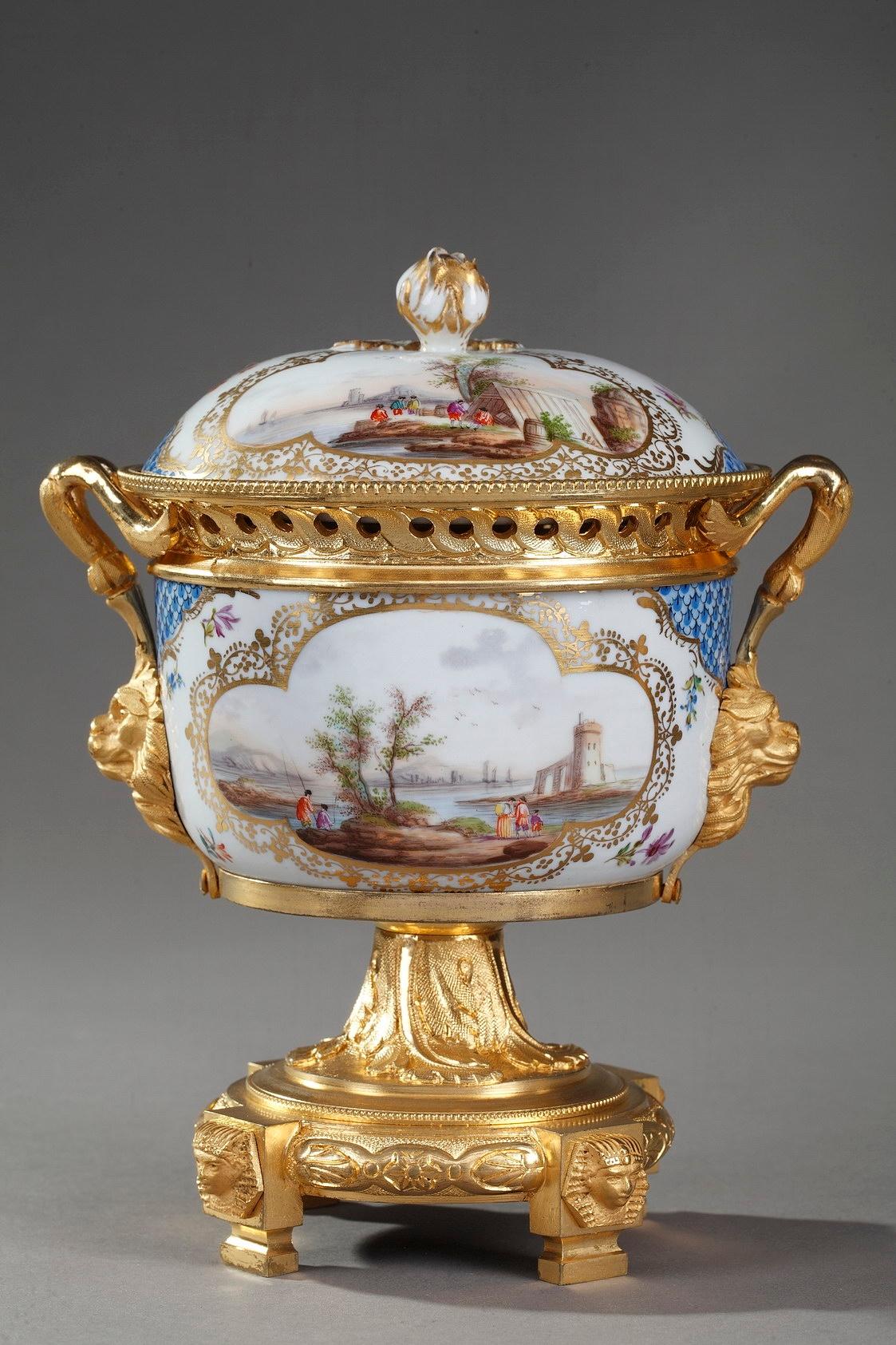 German 19th Century Volkstedt-Rudolstadt Porcelain and Gilt Bronze Potpourri Vases