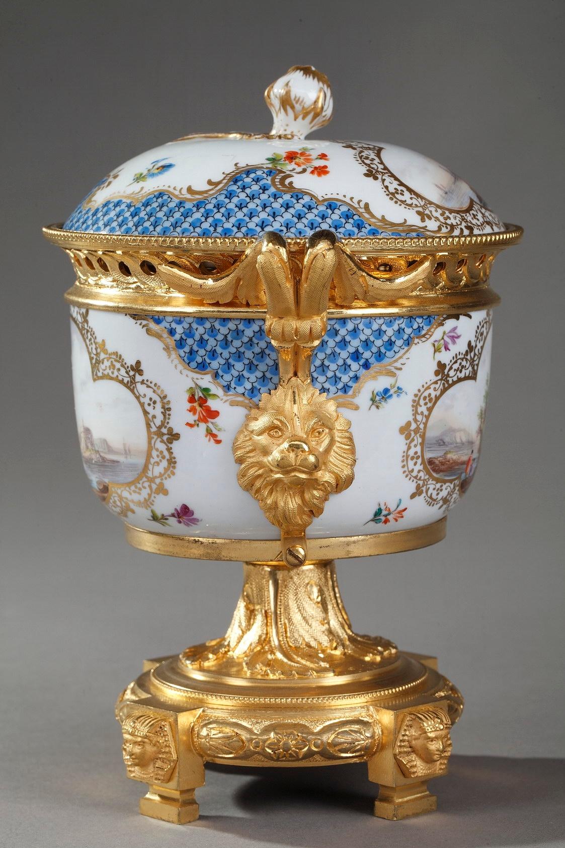 19th Century Volkstedt-Rudolstadt Porcelain and Gilt Bronze Potpourri Vases 3