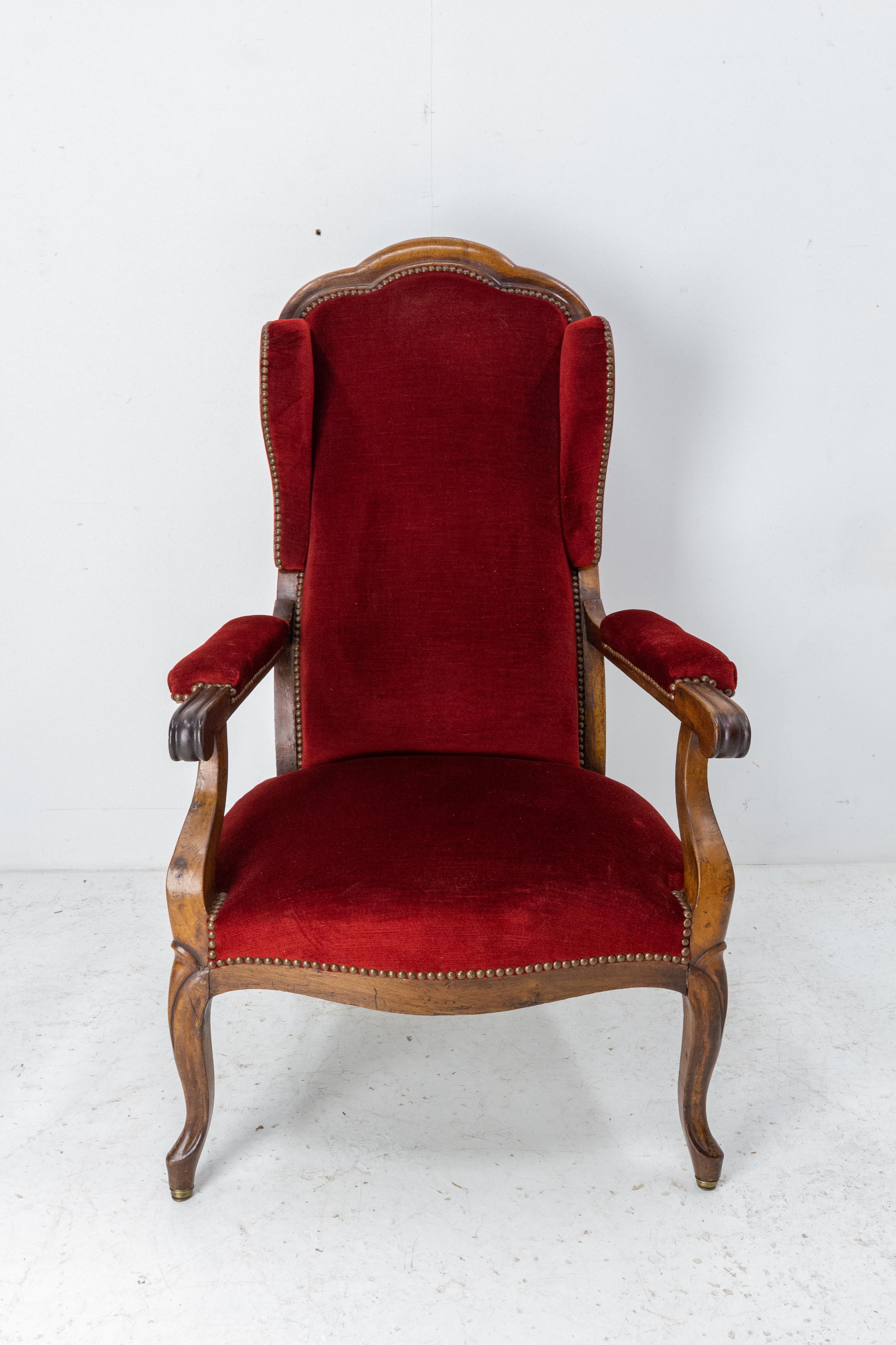 Louis Philippe armchair French 19th century Voltaire chair
Open armchair
Upholstery and fabric in good condition
Sound and solid.

shipping: 
wooden case: L69 P87 H119 cm 50 kg.