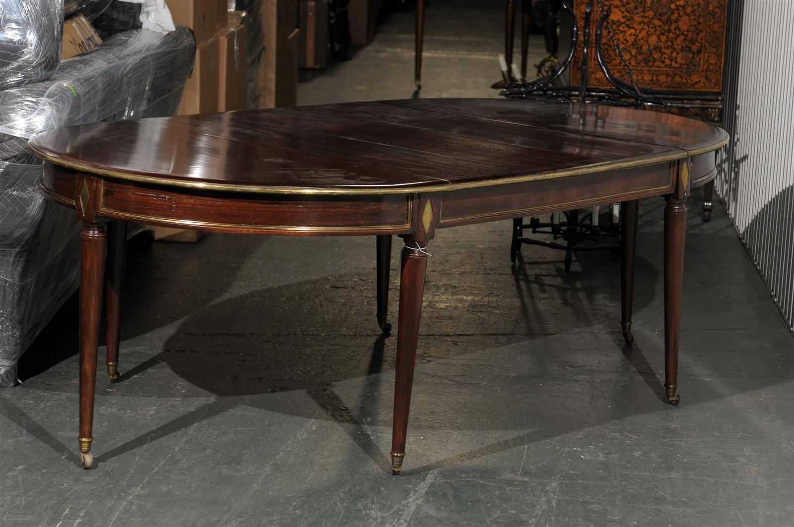 19th century W. Brown dining table, super quality, 25