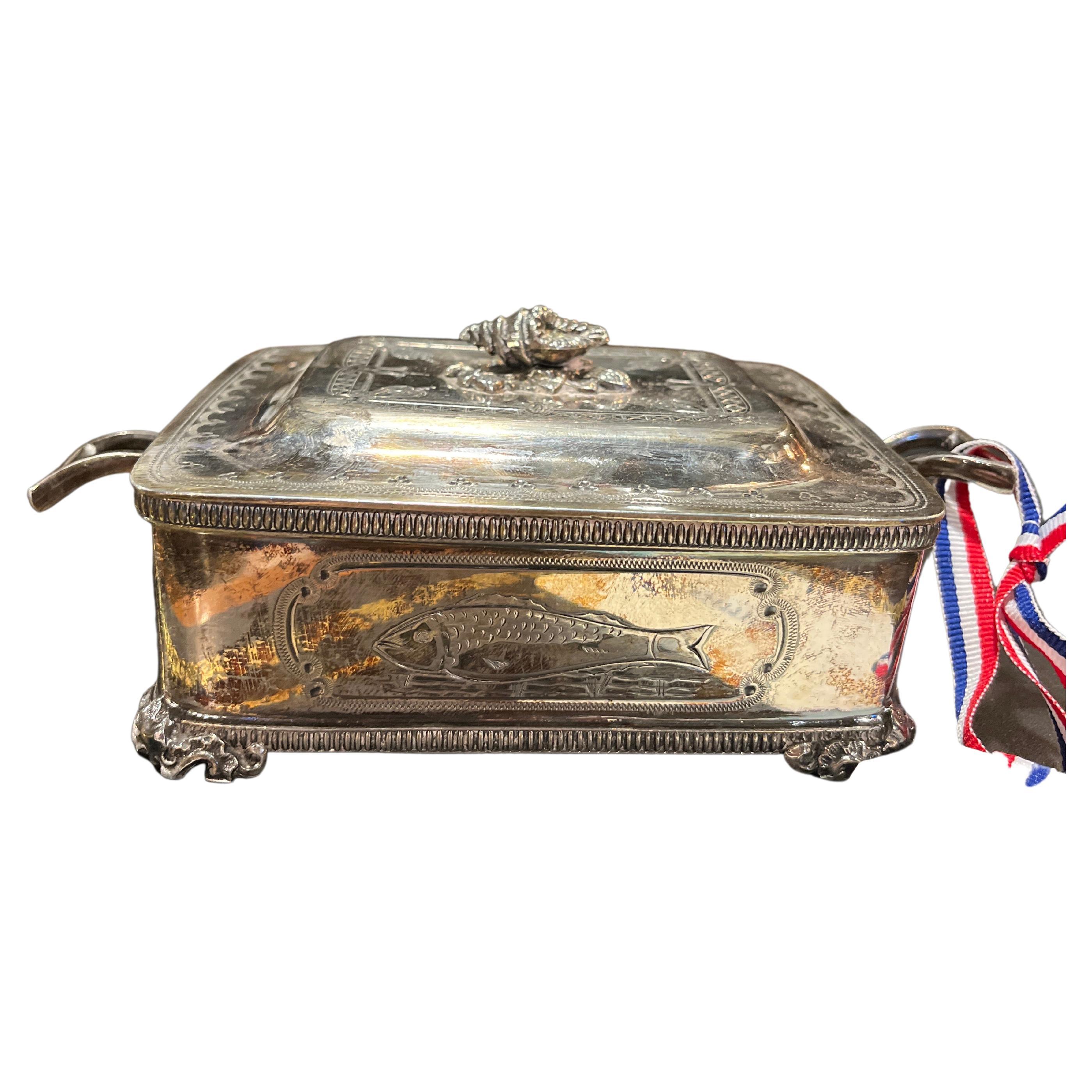 Boîte à sardine en métal argenté Walker & Hill du 19ème siècle en vente