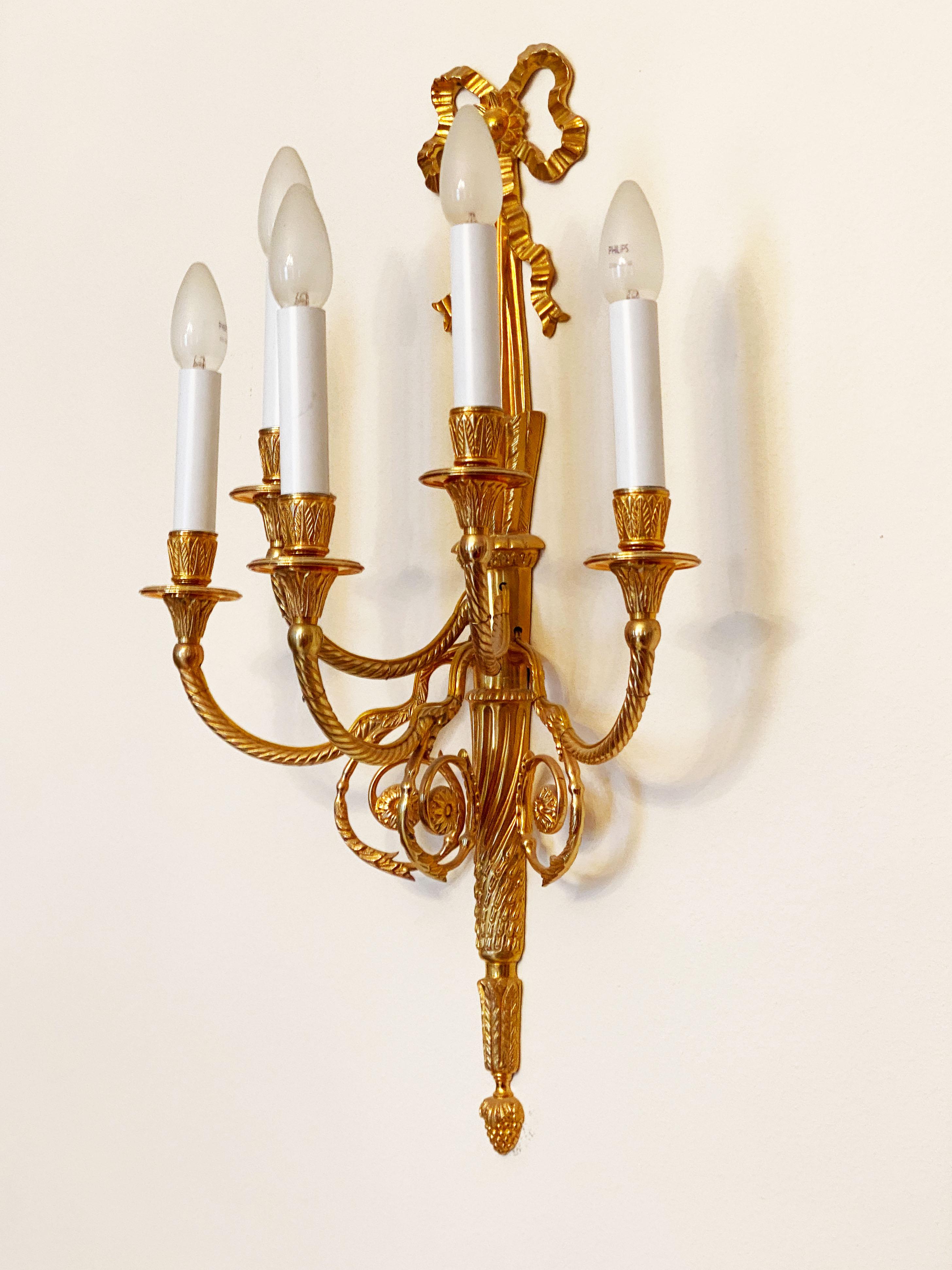 19th Century Wall-Light Scones Louis XV Style French Gilt Bronze For Sale 2