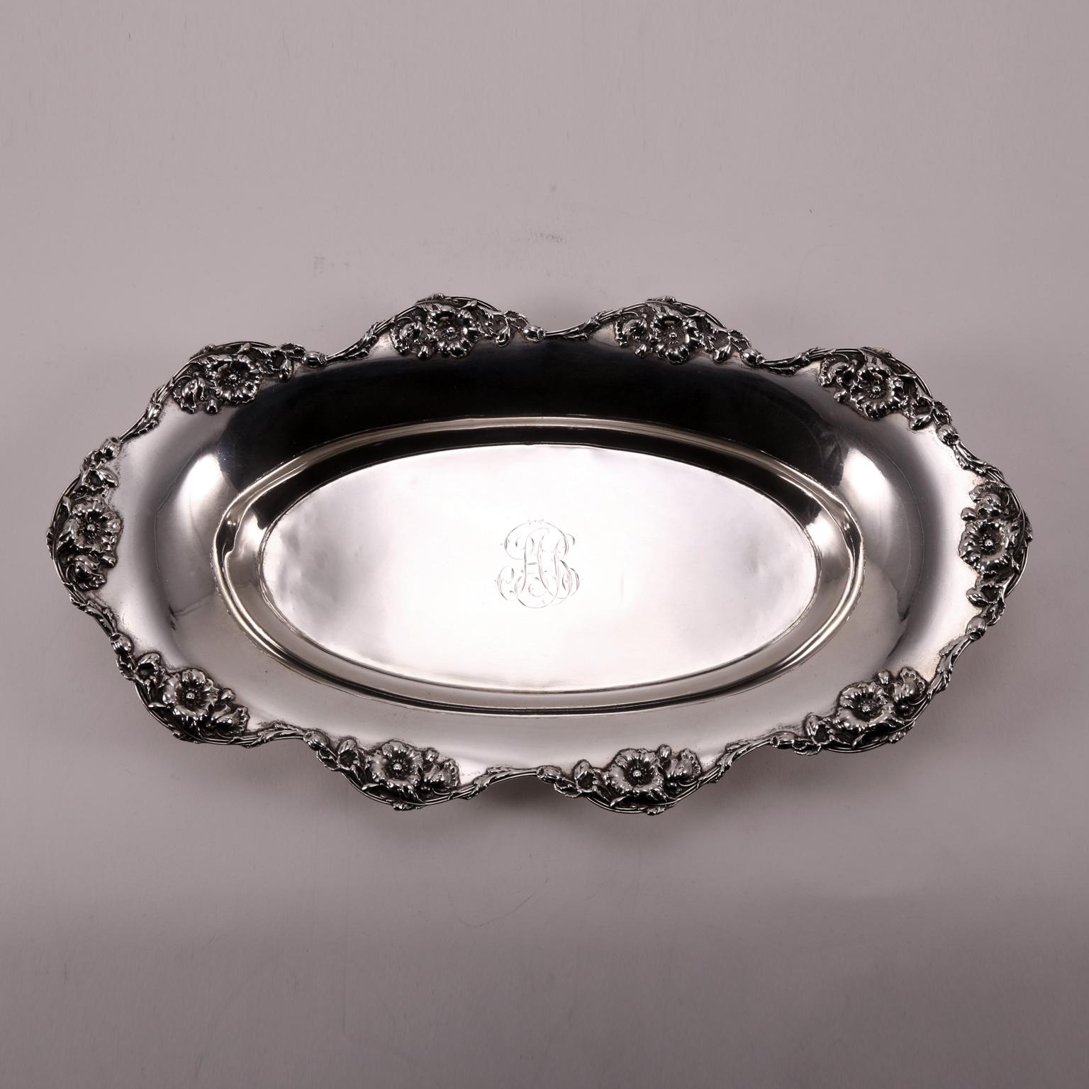 19th Century Wallace Sons Sterling Silver Oval Bowl Decorated with Flowers For Sale 8