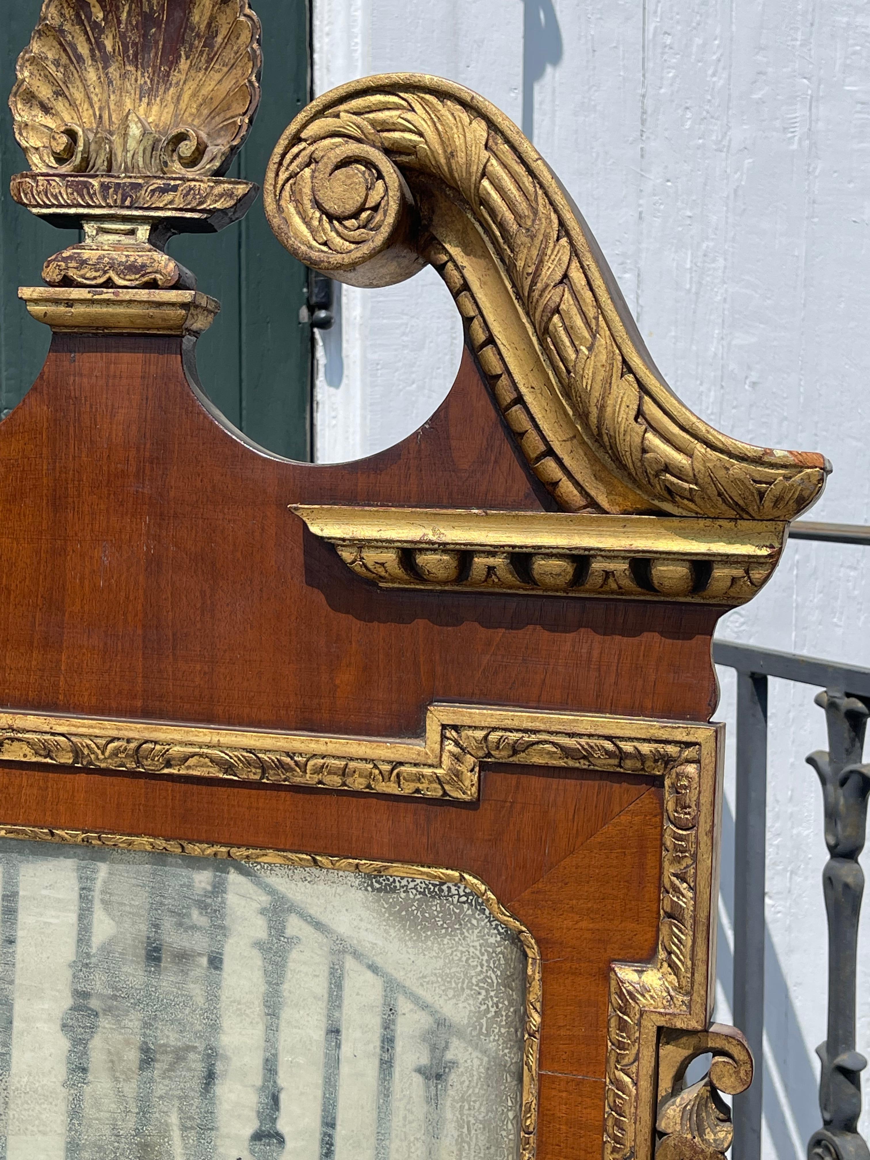 19th Century Walnut and Gilt Philadelphia Chippendale Mirror For Sale 2