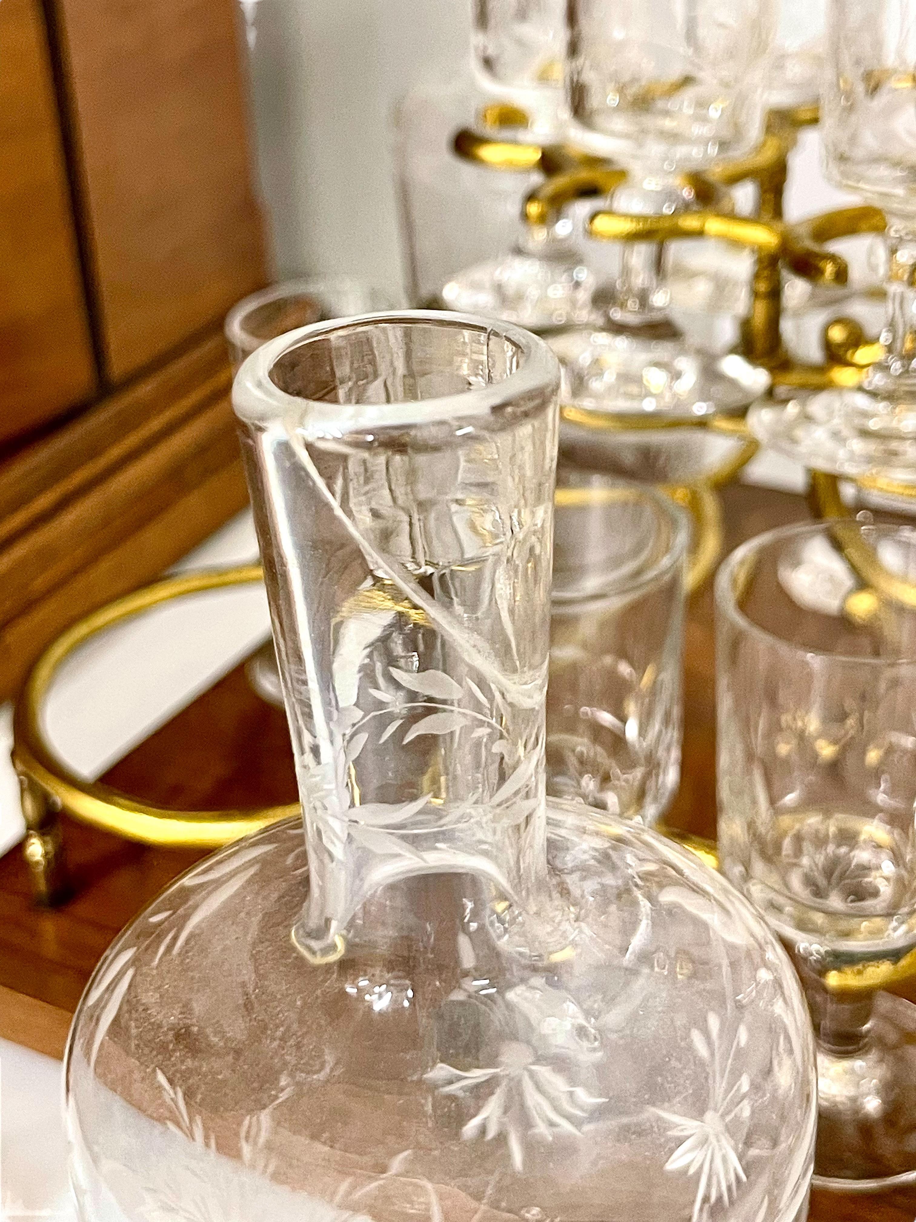 Licorera o Tántalo de Nogal y Vidriado del Siglo XIX en venta 9