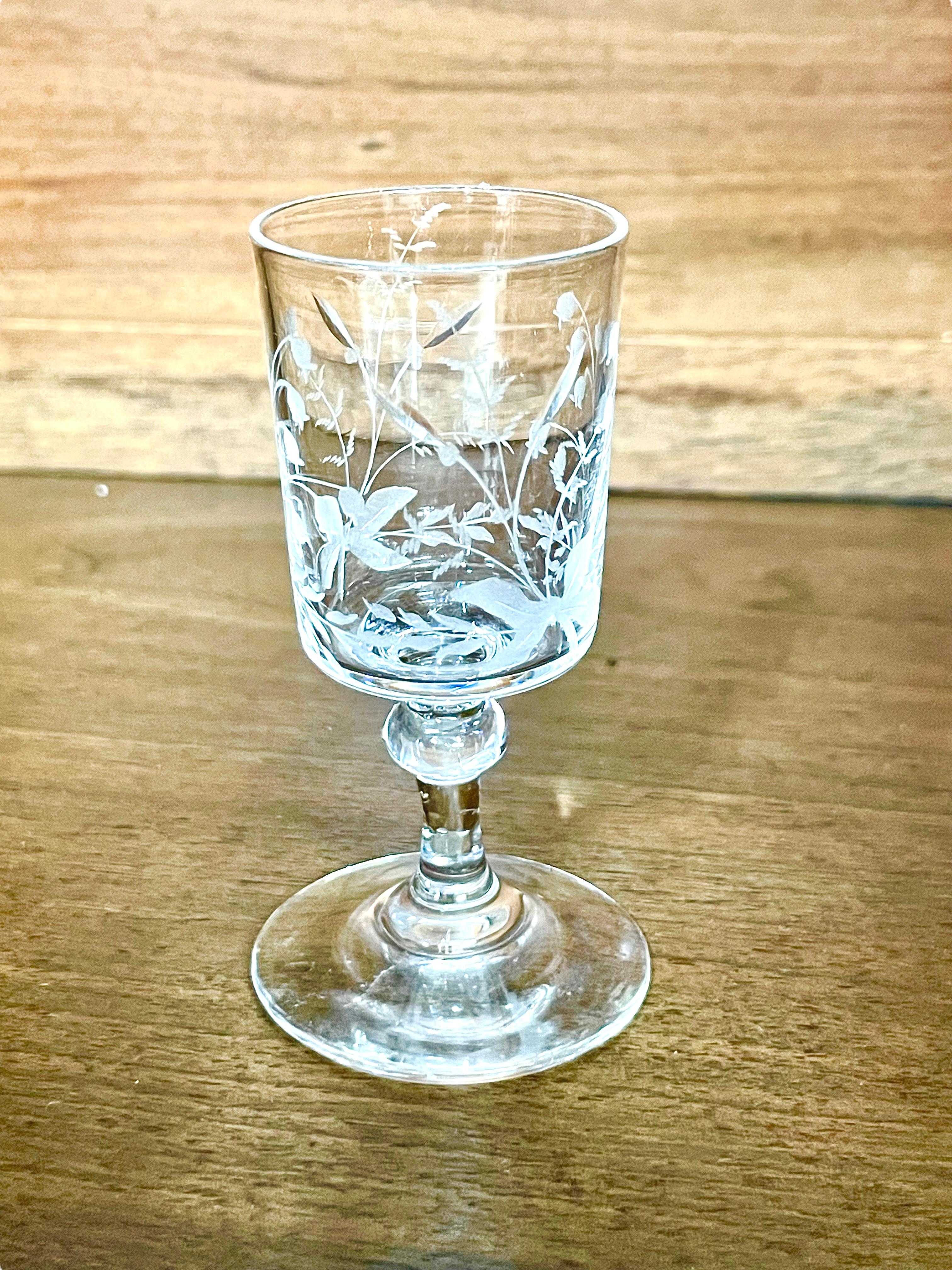 Licorera o Tántalo de Nogal y Vidriado del Siglo XIX en venta 10