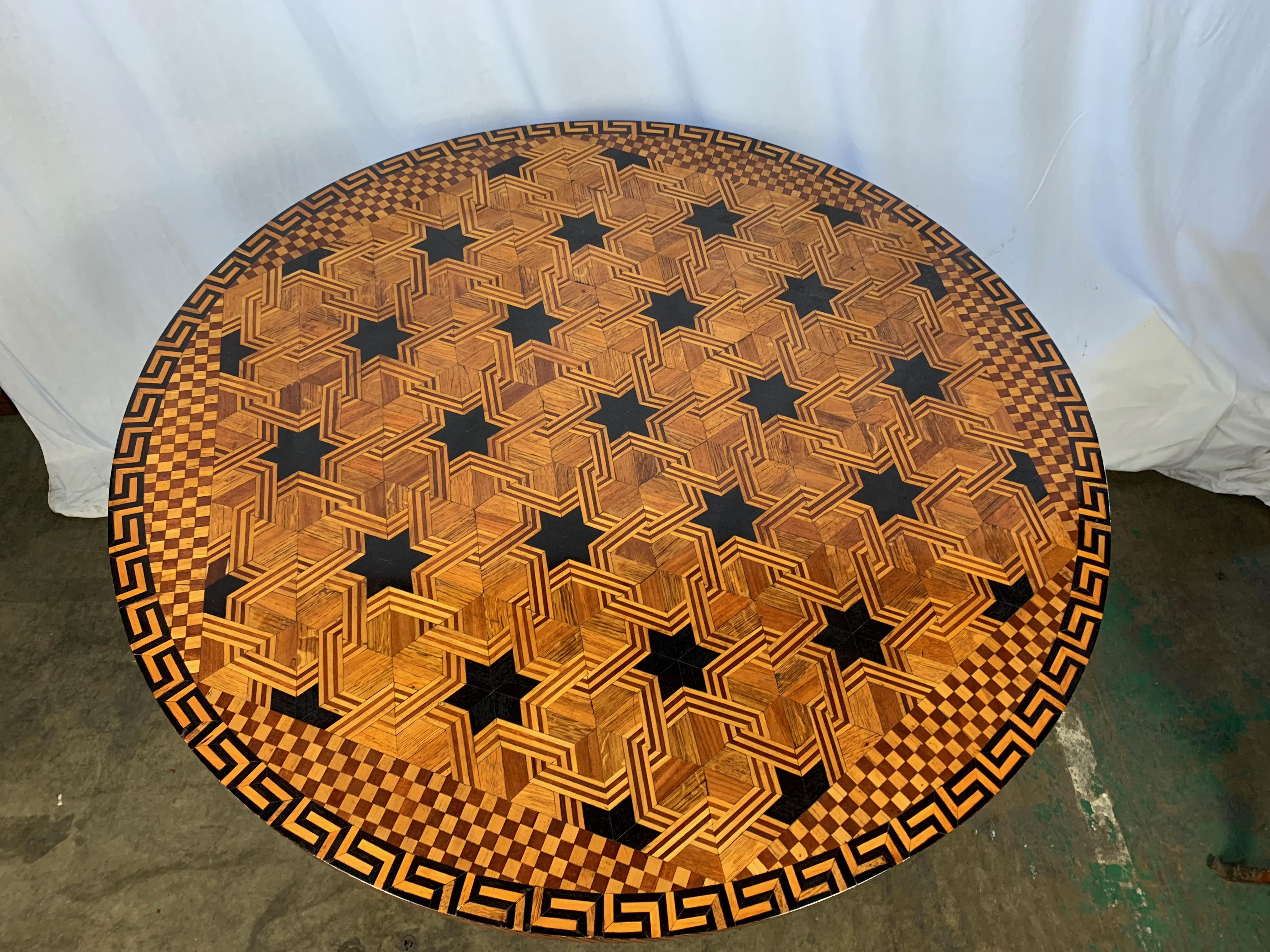 British 19th Century Walnut and Parquetry Inlaid William IV Style Centre Table For Sale