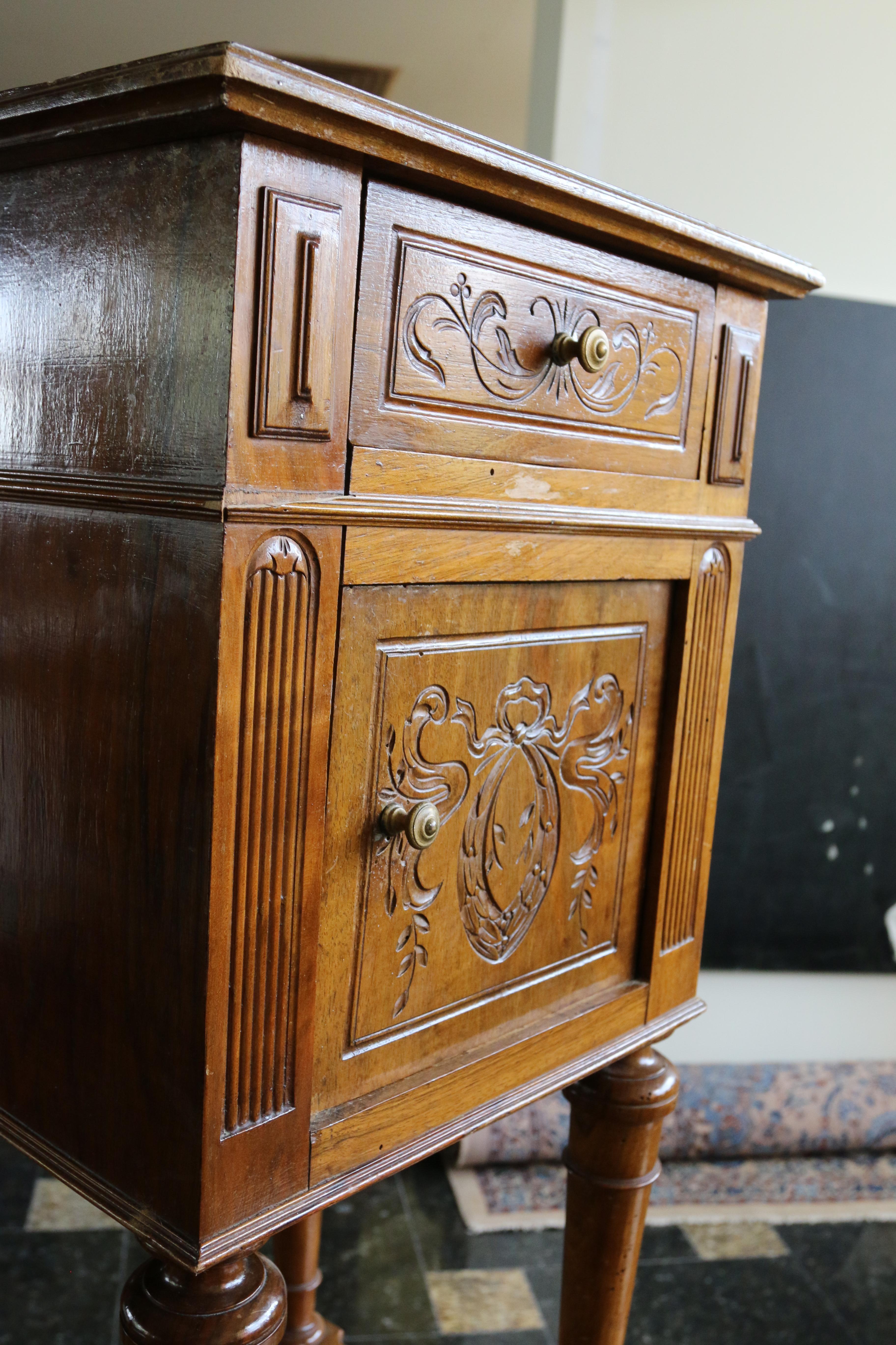 Louis XVI 19th Century French Hand Carved Walnut Bedside Cabinet For Sale