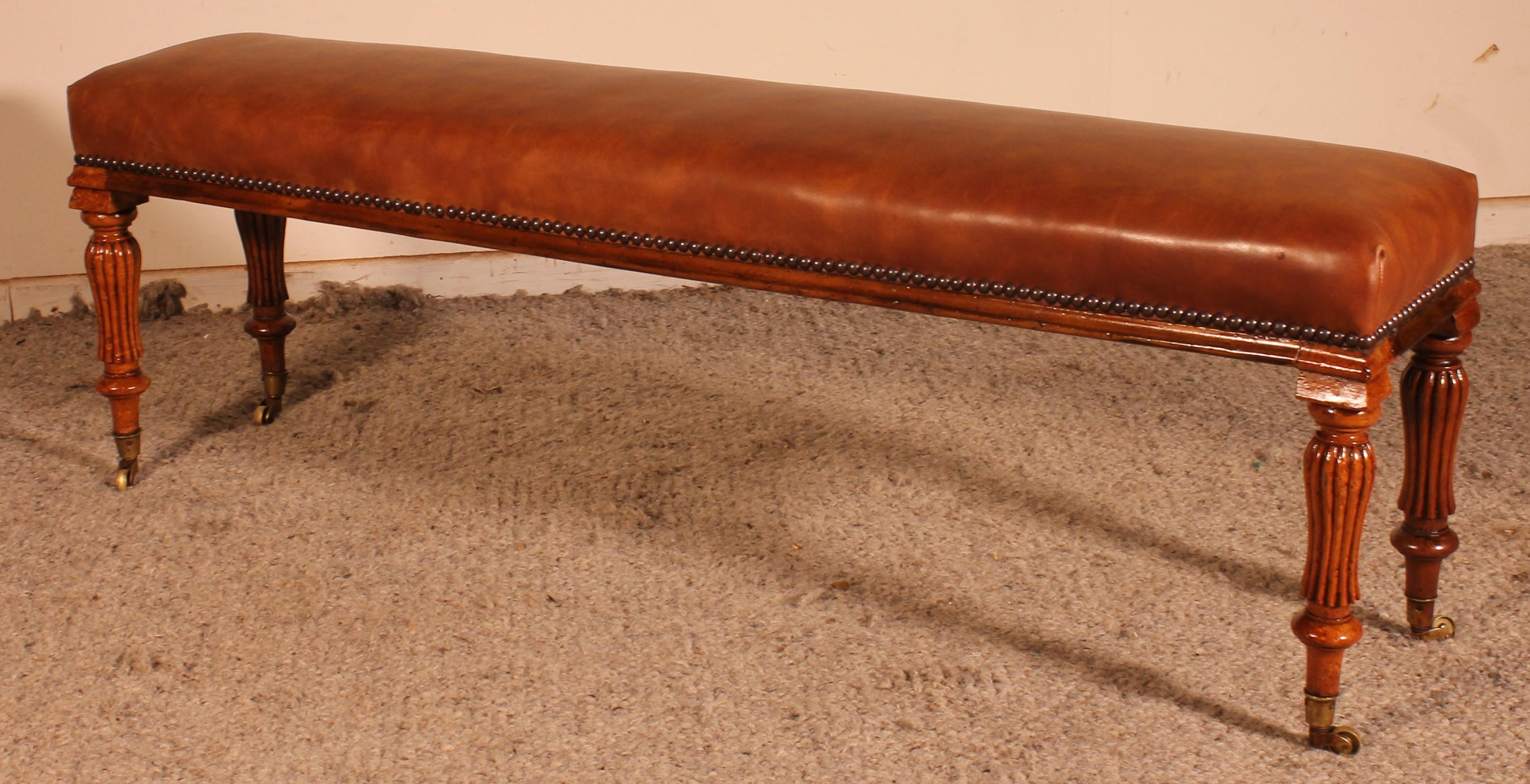 British 19th Century Walnut Bench Covered with a Cognac Leather