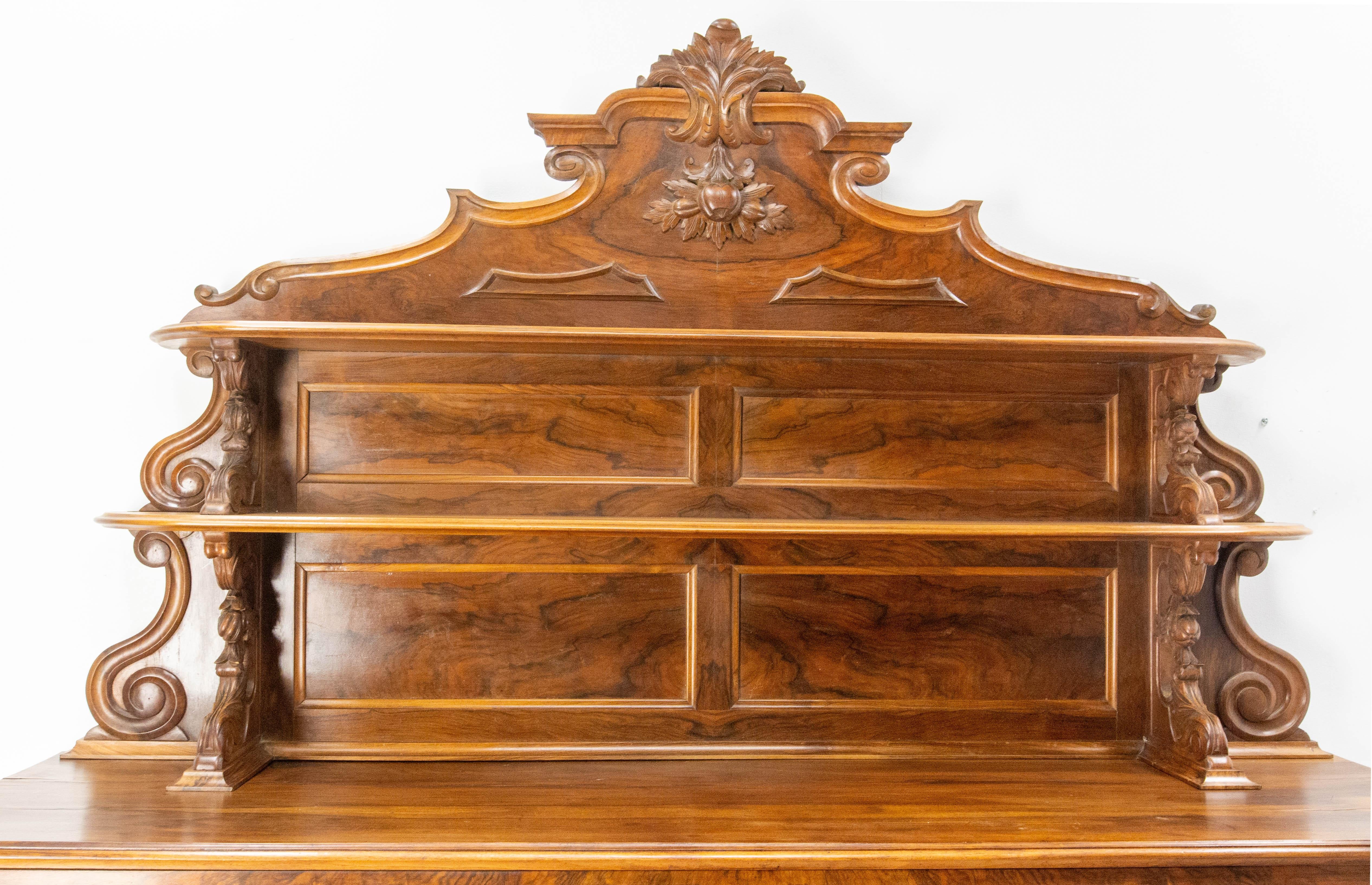 19th Century Walnut Buffet Louis Philippe Deux-Corps, France For Sale 3