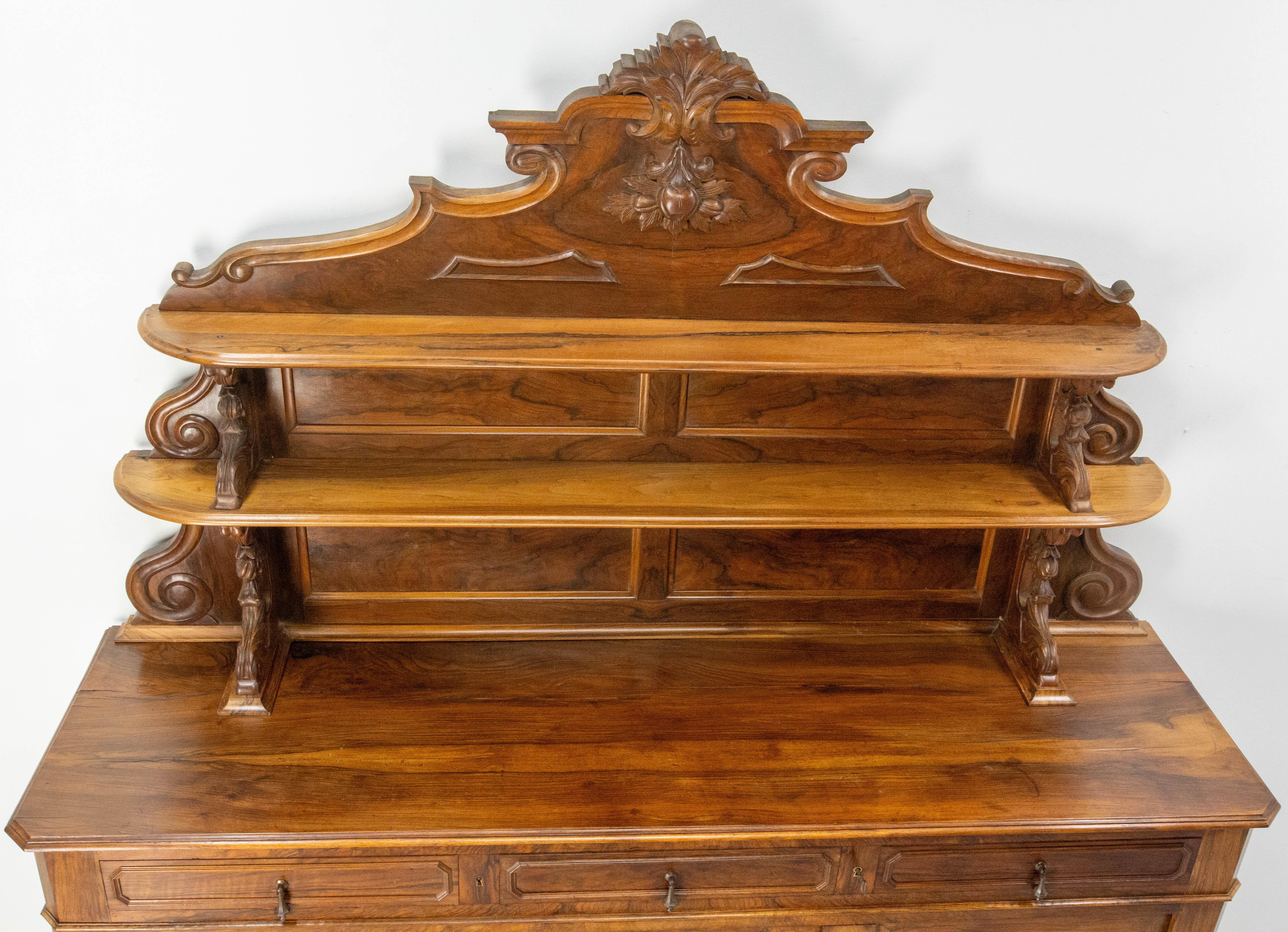 19th Century Walnut Buffet Louis Philippe Deux-Corps, France For Sale 5